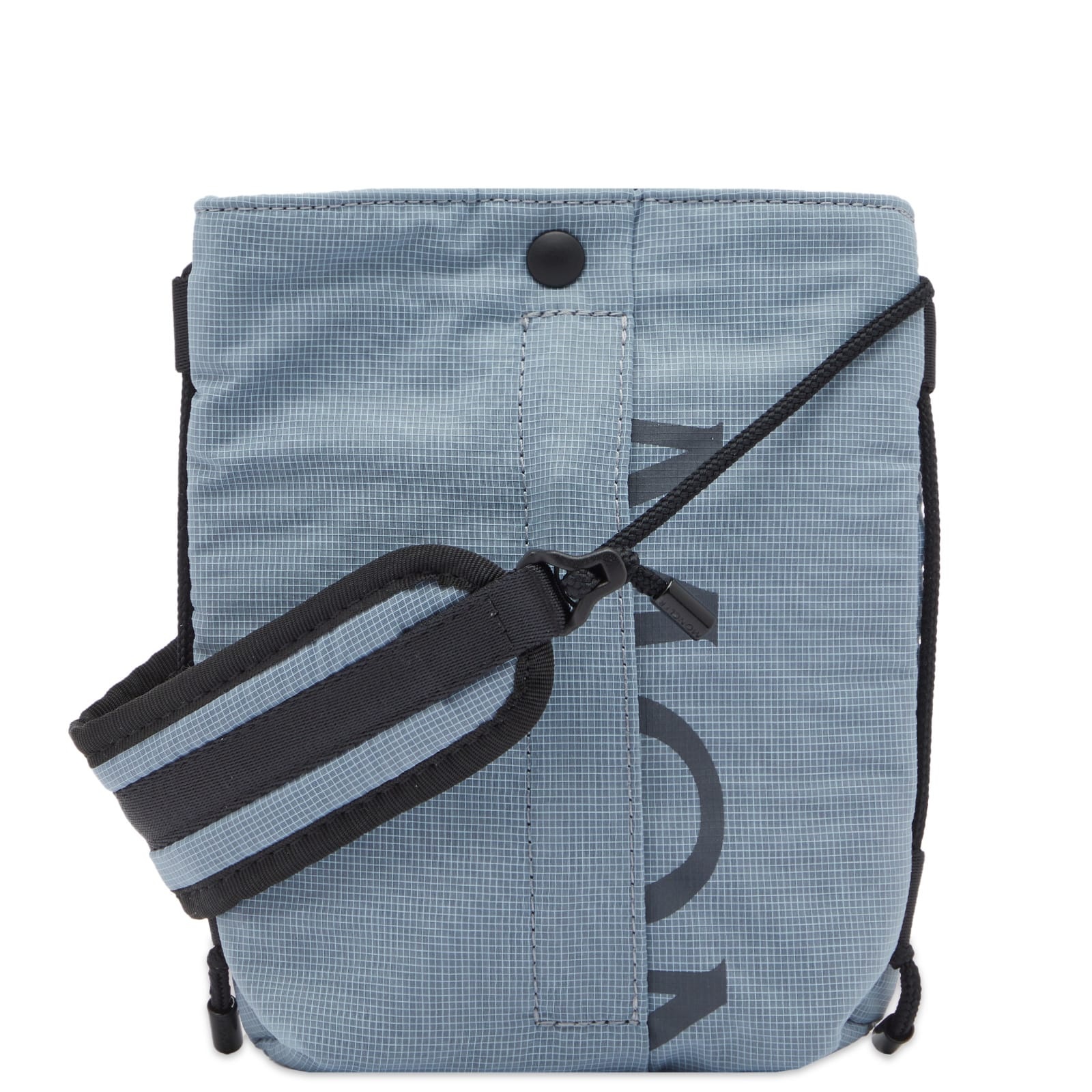 【MONCLER】ALCHEMY CROSSBODY BAG Moncler Men's Alchemy Belt Bag in Black Moncler