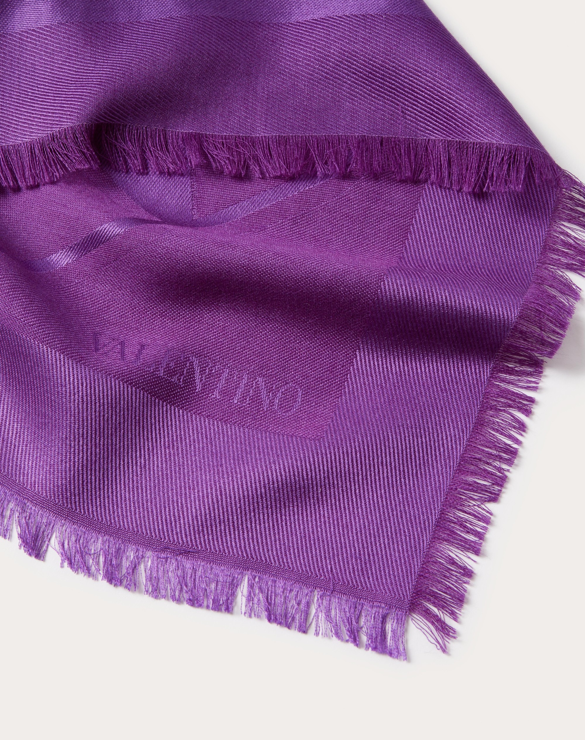 VLOGO SIGNATURE JACQUARD SHAWL IN SILK AND WOOL 140X140 CM - 3