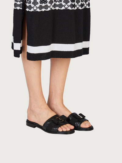 FERRAGAMO Quilted slide with Vara bow outlook