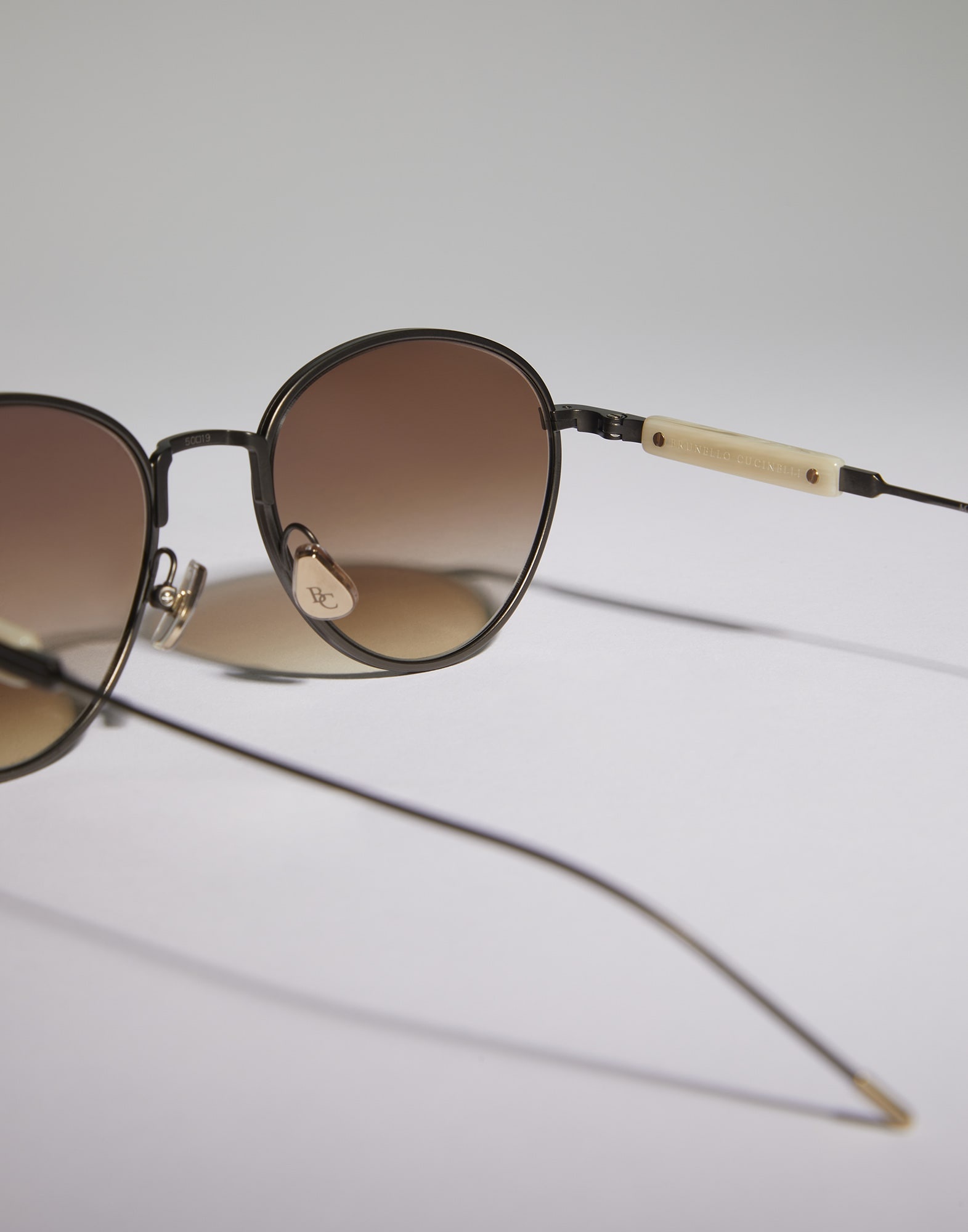 Sartorial Sunset titanium glasses - 3