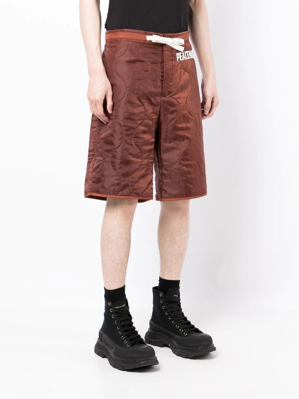 embroidered-logo quilted shorts - 3