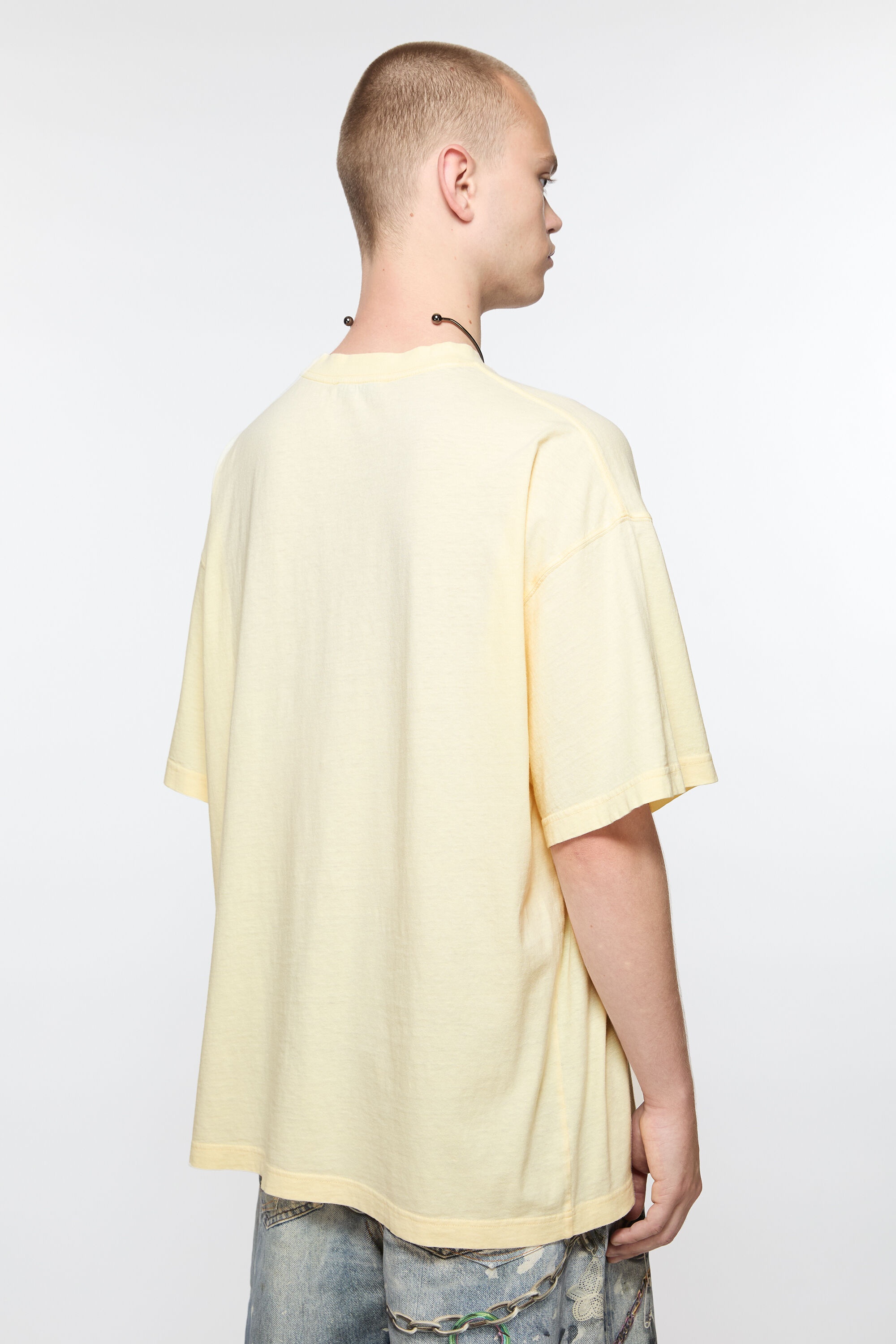 Blurred logo t-shirt - Relaxed unisex fit - Pale yellow - 3
