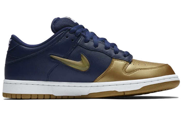 Nike x Supreme SB Dunk Low QS 'Metallic Gold' CK3480-700 - 3