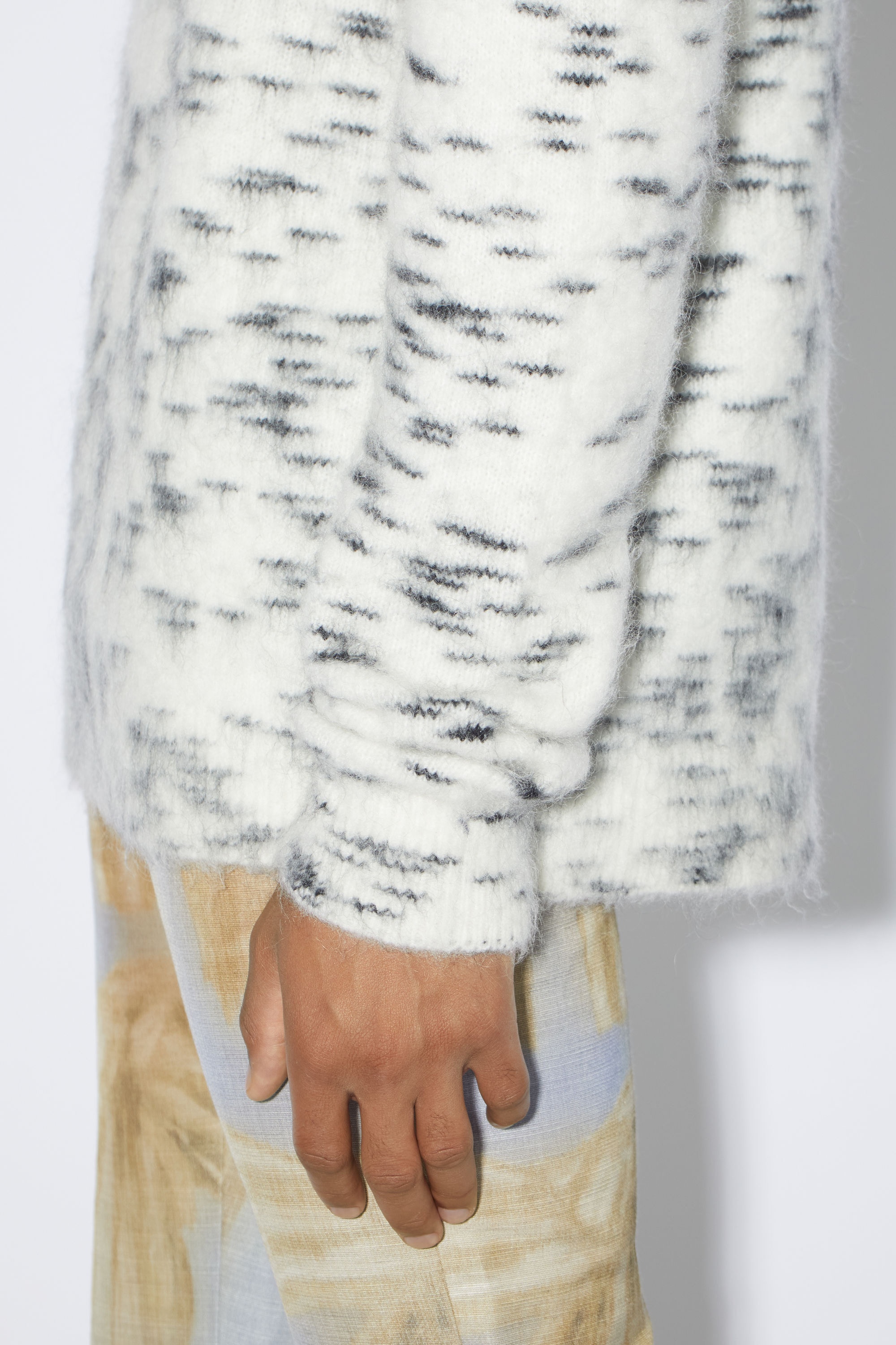 Crew neck jumper - Off white - 4