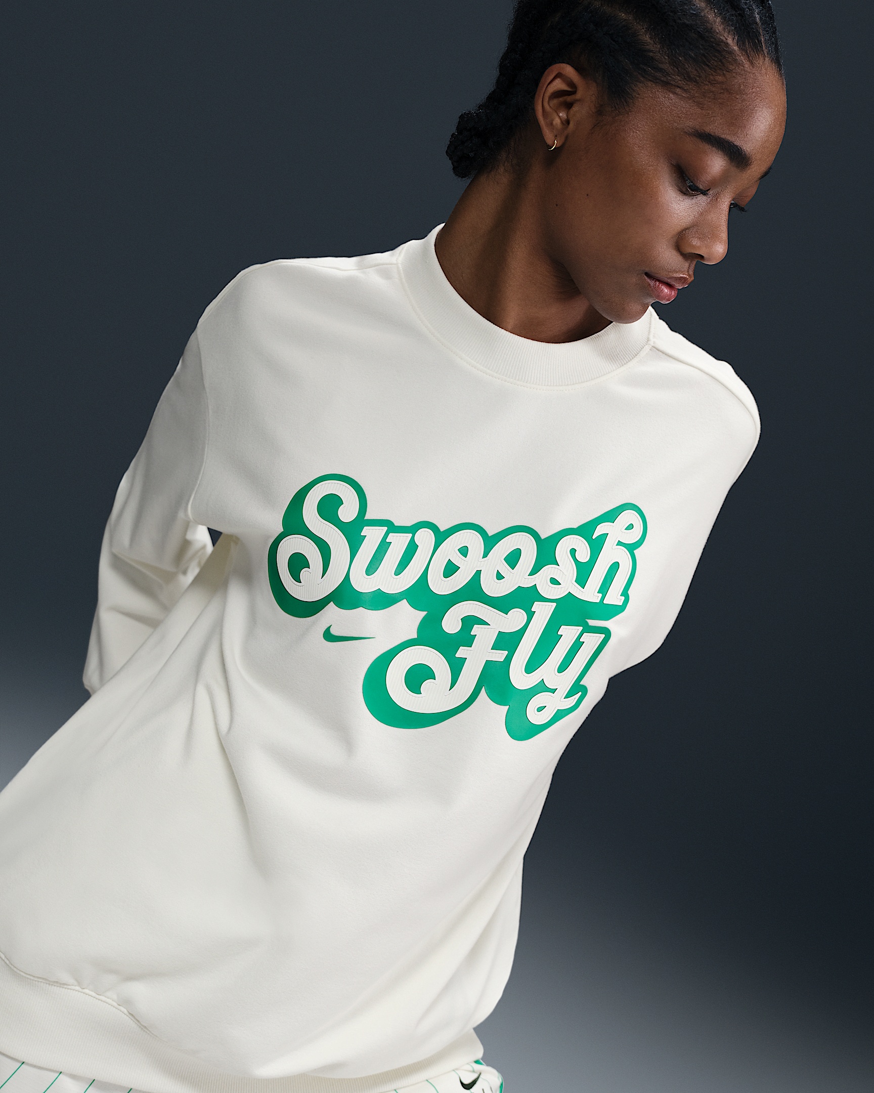 Nike Swoosh Fly Women's Dri-FIT Oversized French Terry Basketball Sweatshirt - 3