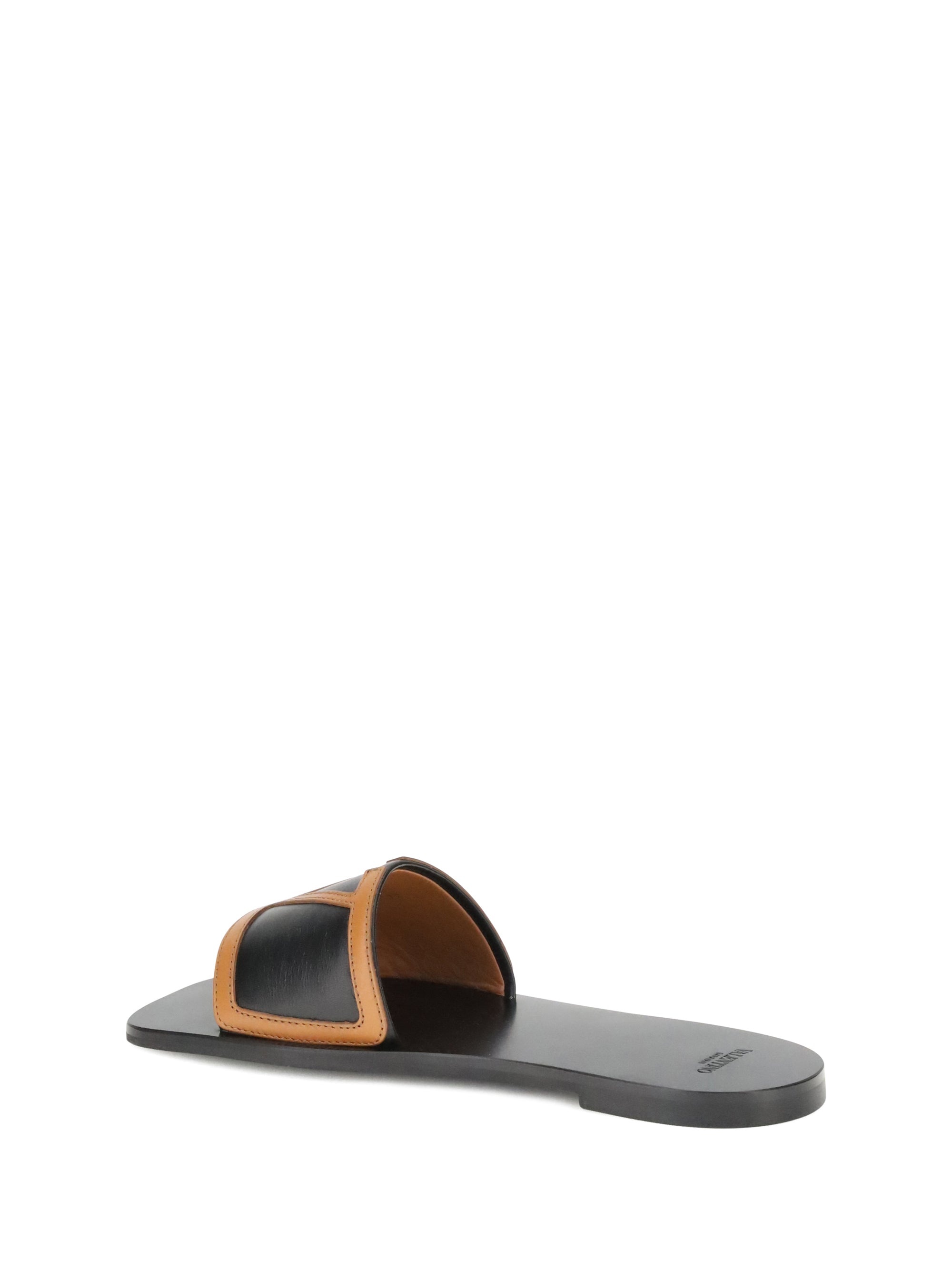 Valentino Garavani Women Viva Superstar Sandals - 3