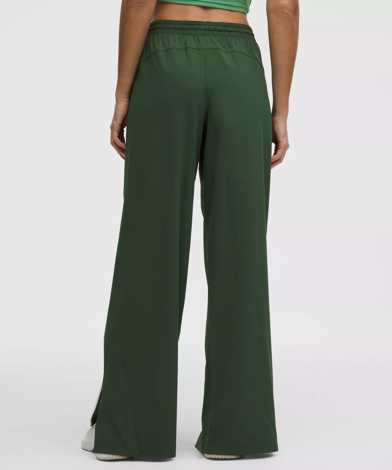 Court Rival Wide-Leg Track Pant *Regular 3