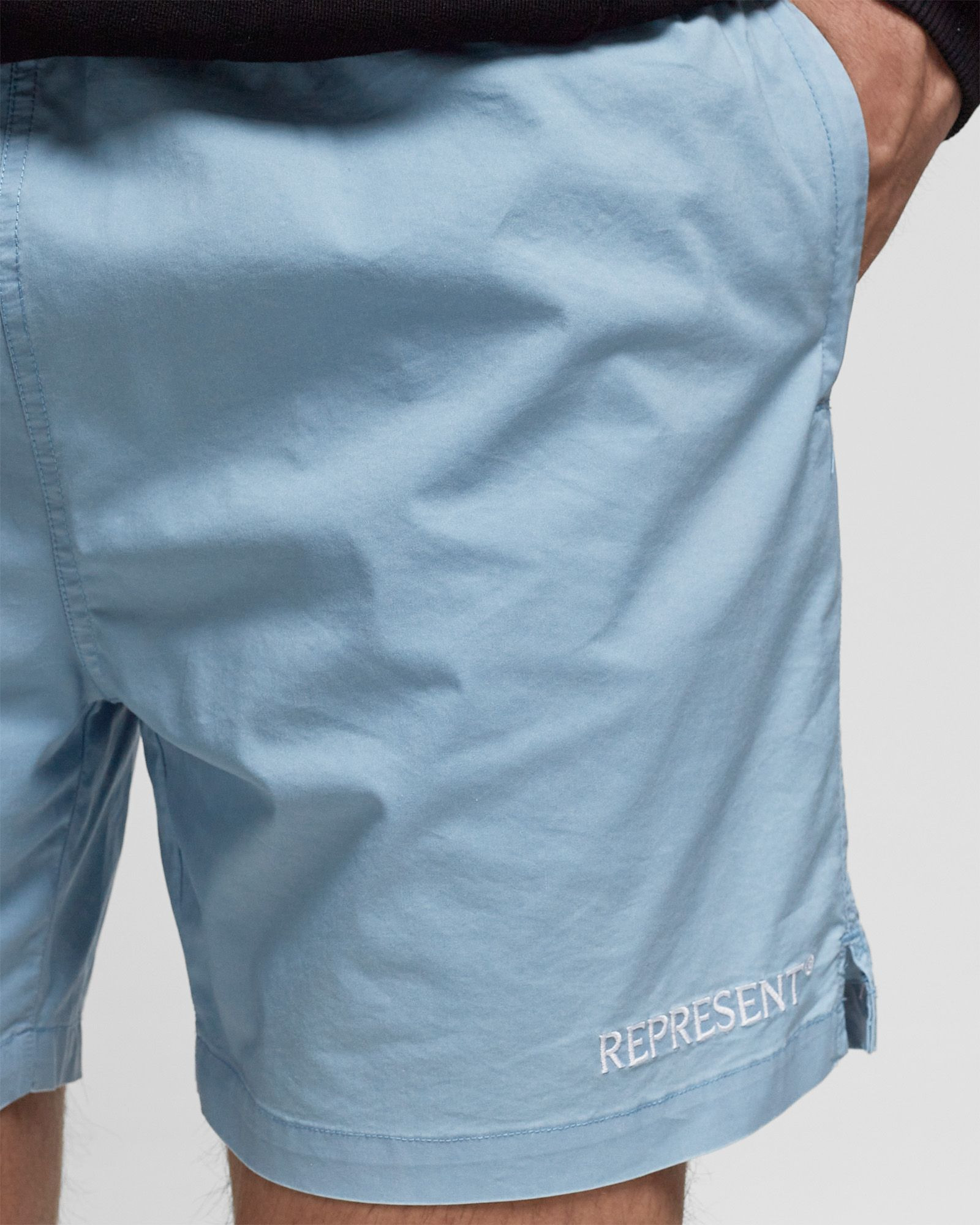 REPRESENT SHORT - 4