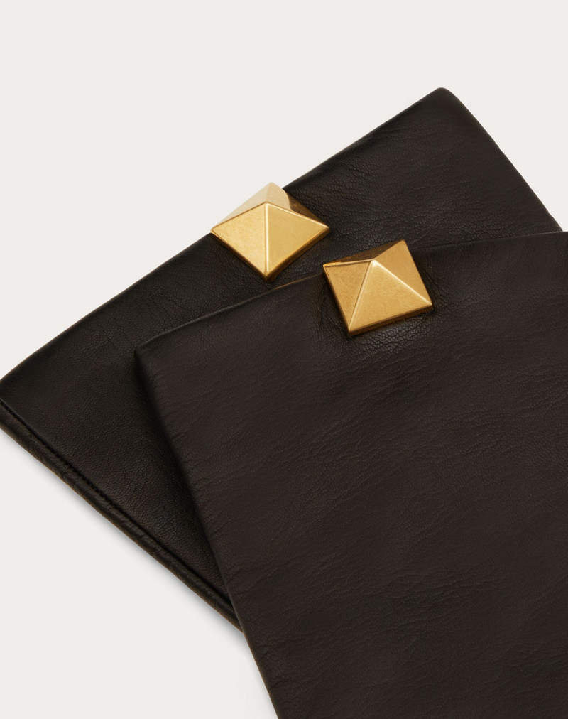 Valentino Roman Stud Nappa Gloves outlook