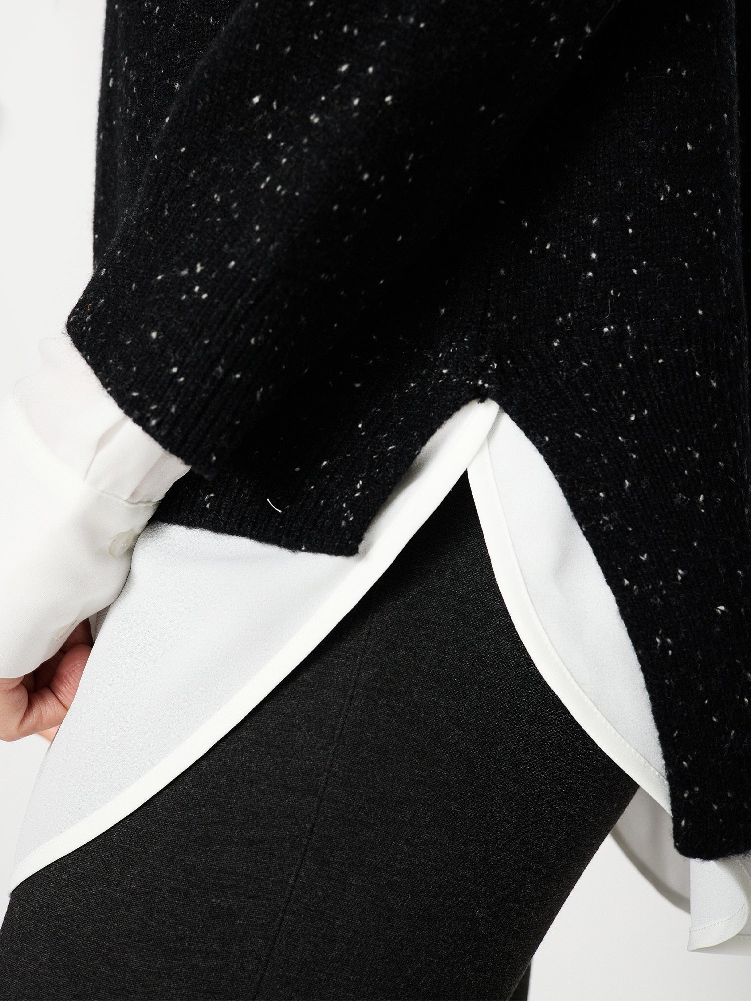 The Looker Layered V-Neck - 6