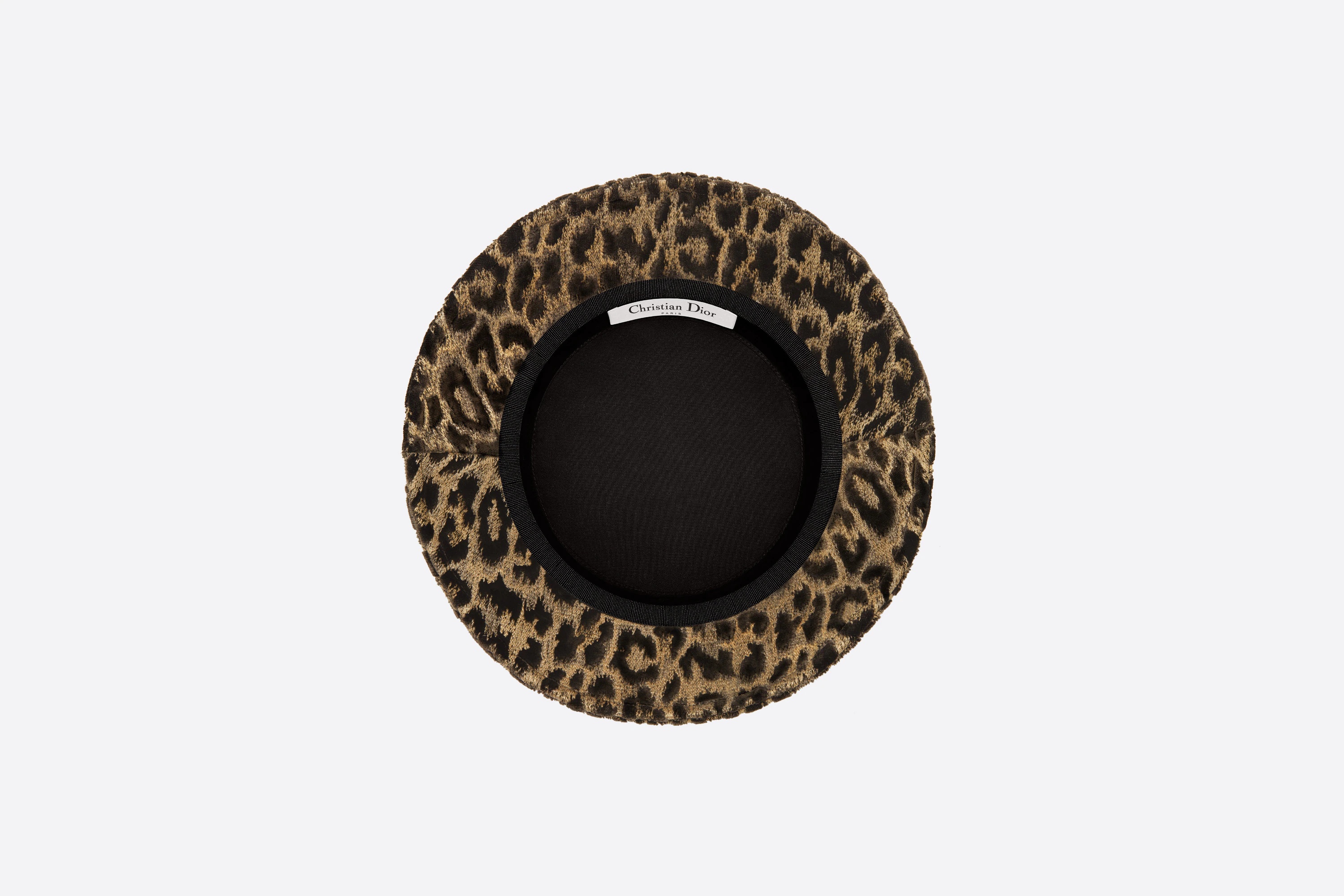 Mizza Small Brim Bucket Hat - 4