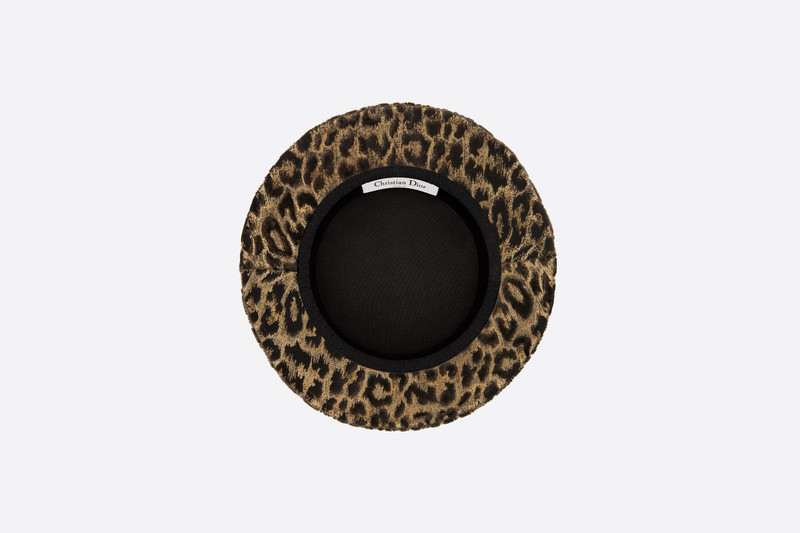 Mizza Small Brim Bucket Hat 4