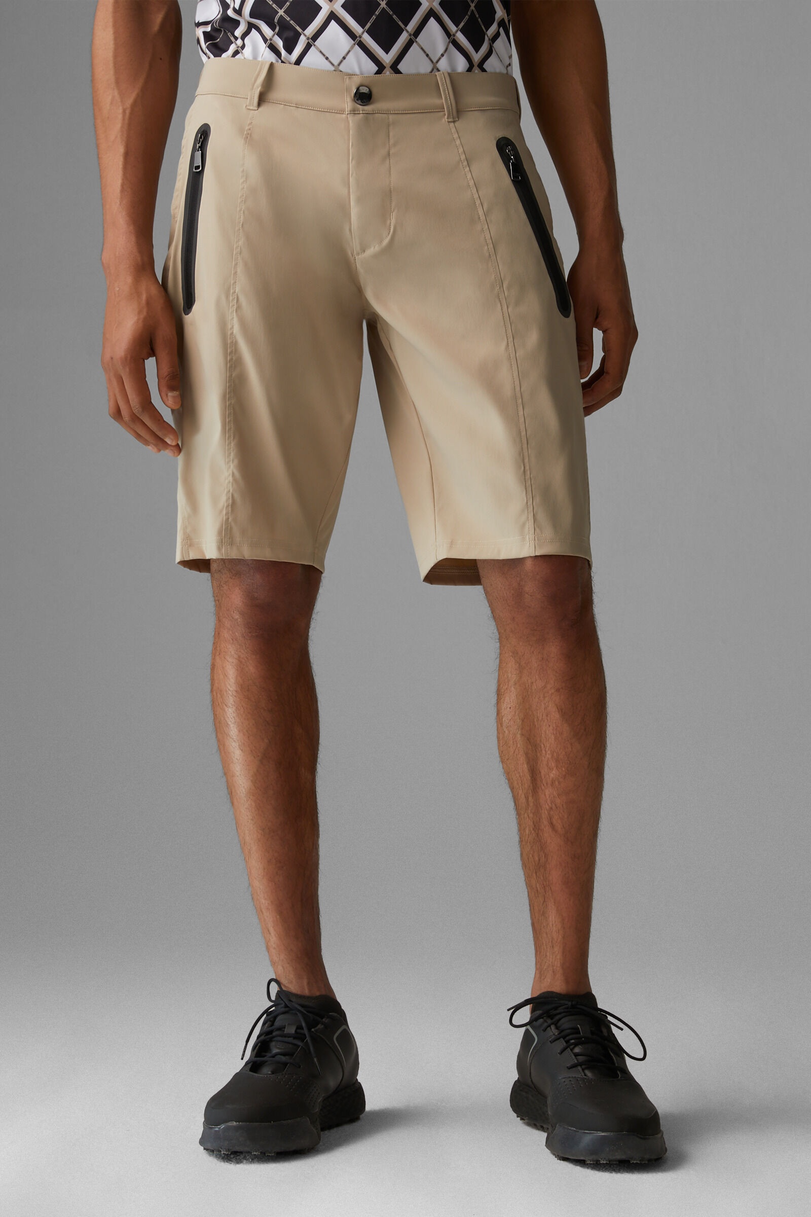 Renard functional shorts in Beige - 2