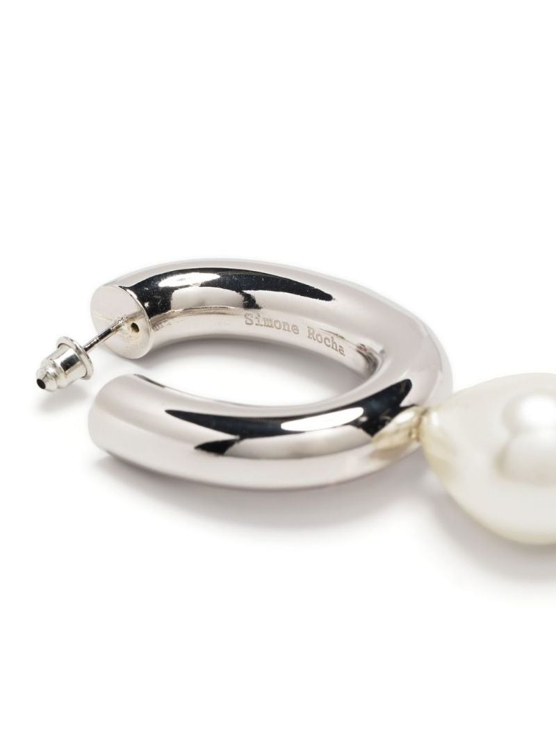 pearl-detail hoop earrings - 4