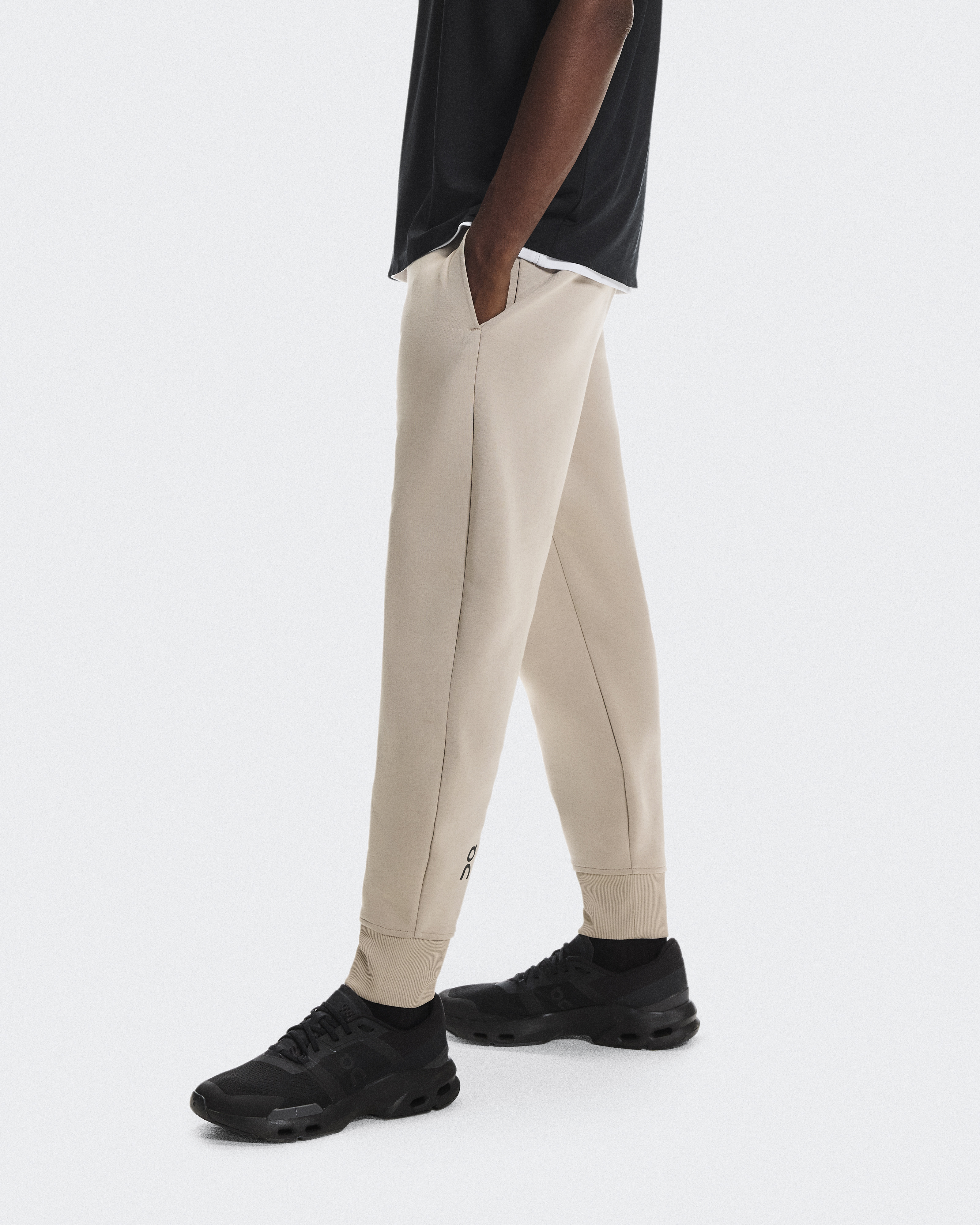 Focus Tech Sweatpants - 3