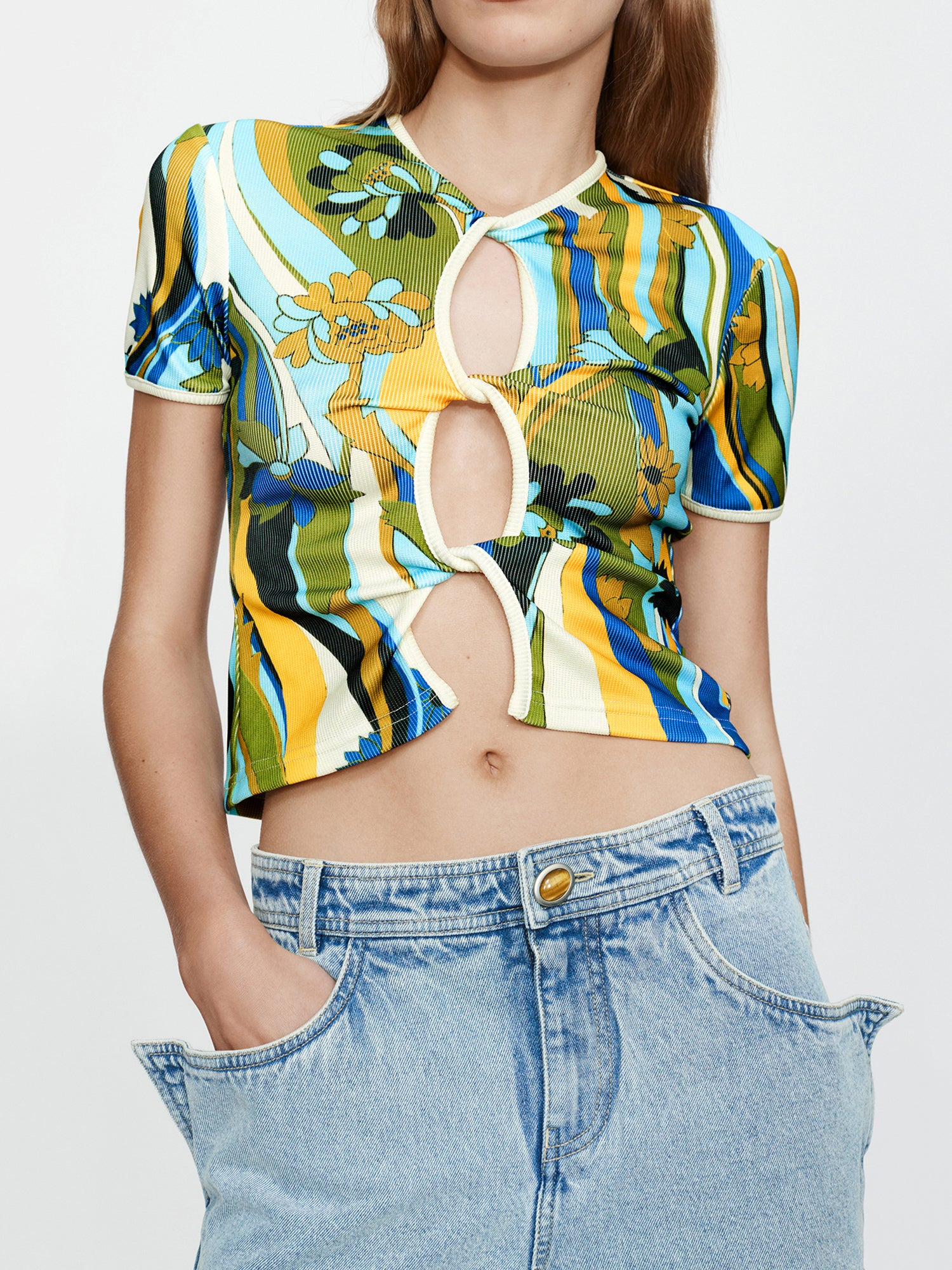 Acidic Floral Open Twist Tee - 5