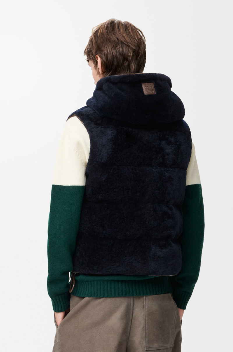 Padded vest in shearling 4