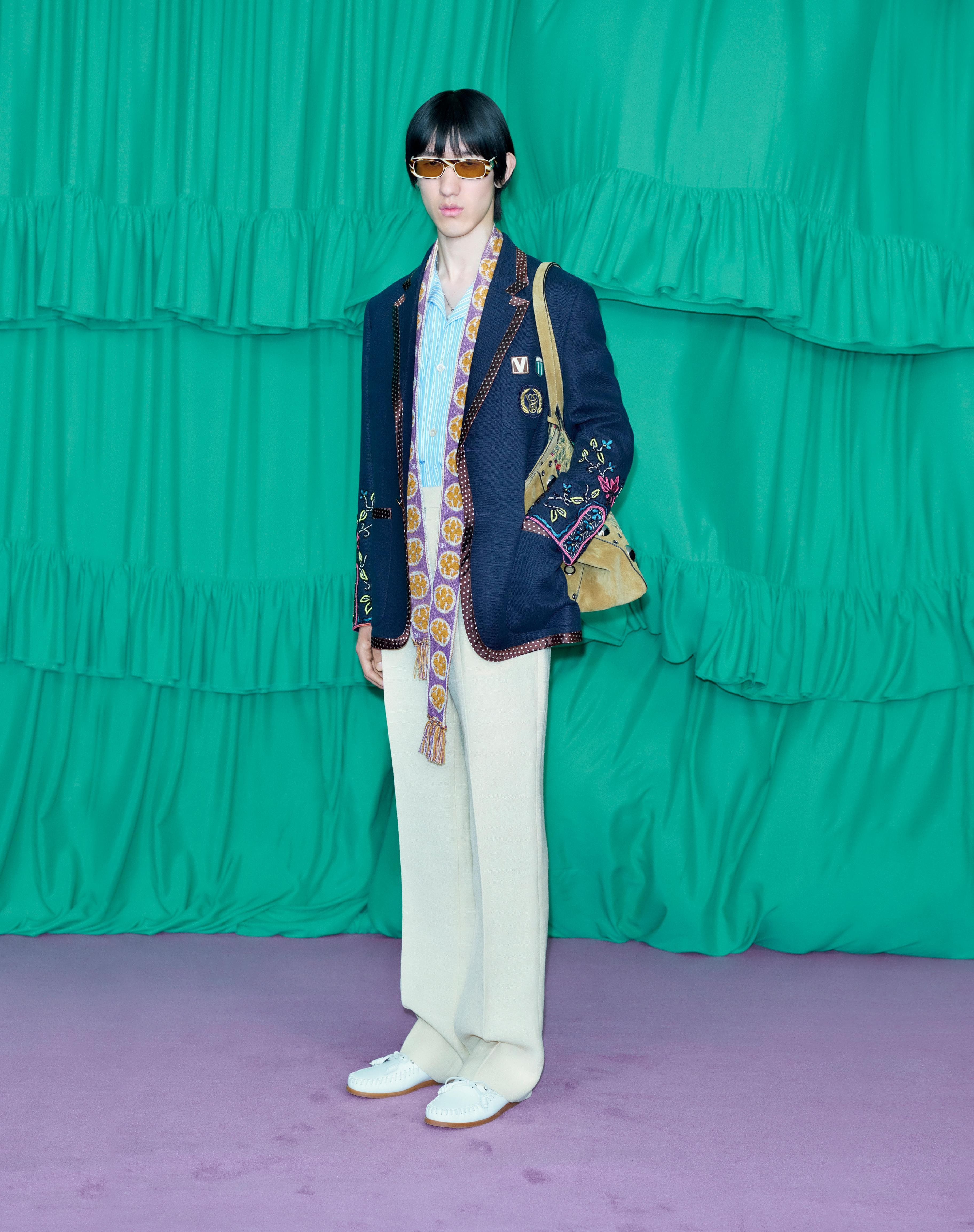 SINGLE-BREASTED LINEN JACKET WITH BEADED EMBROIDERY AND PATCHES - 9