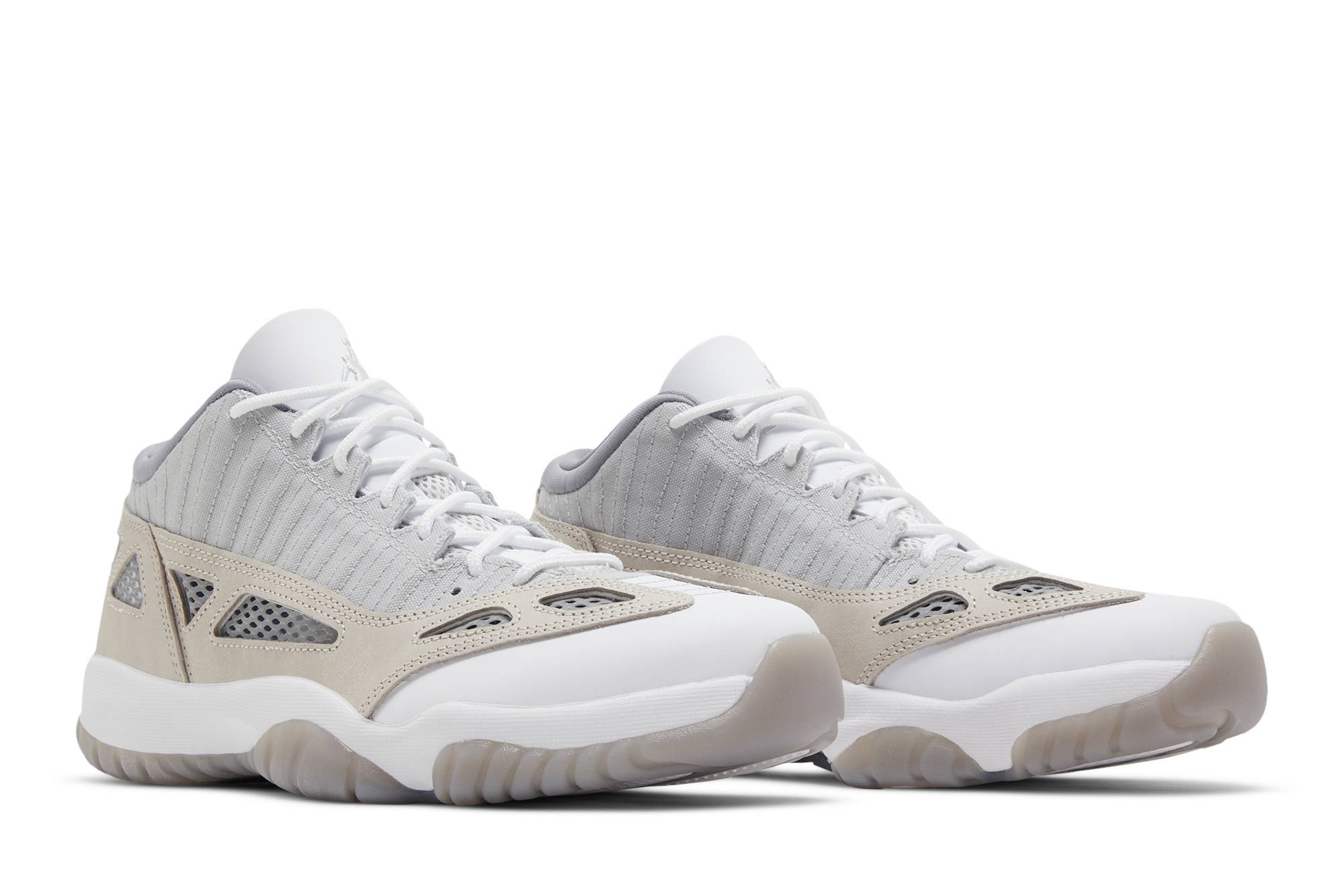 Air Jordan 11 Retro Low IE 'Light Orewood Brown' - 8