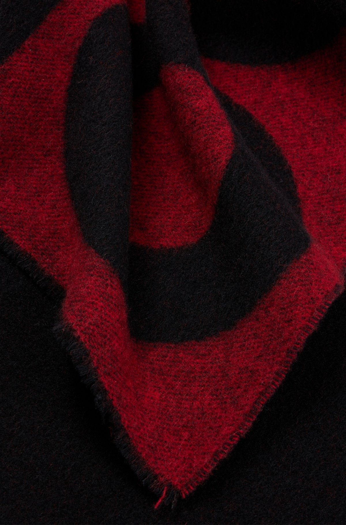WOOL-BLEND SCARF WITH STACKED LOGO AND FRINGING - 4