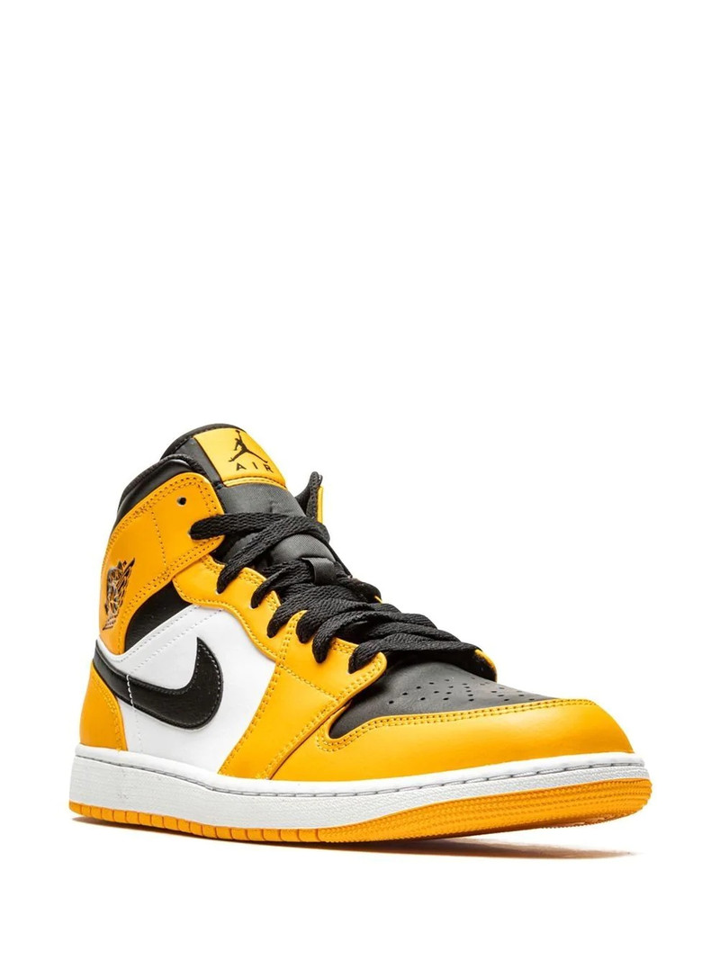 Jordan Air Jordan 1 Mid sneakers outlook