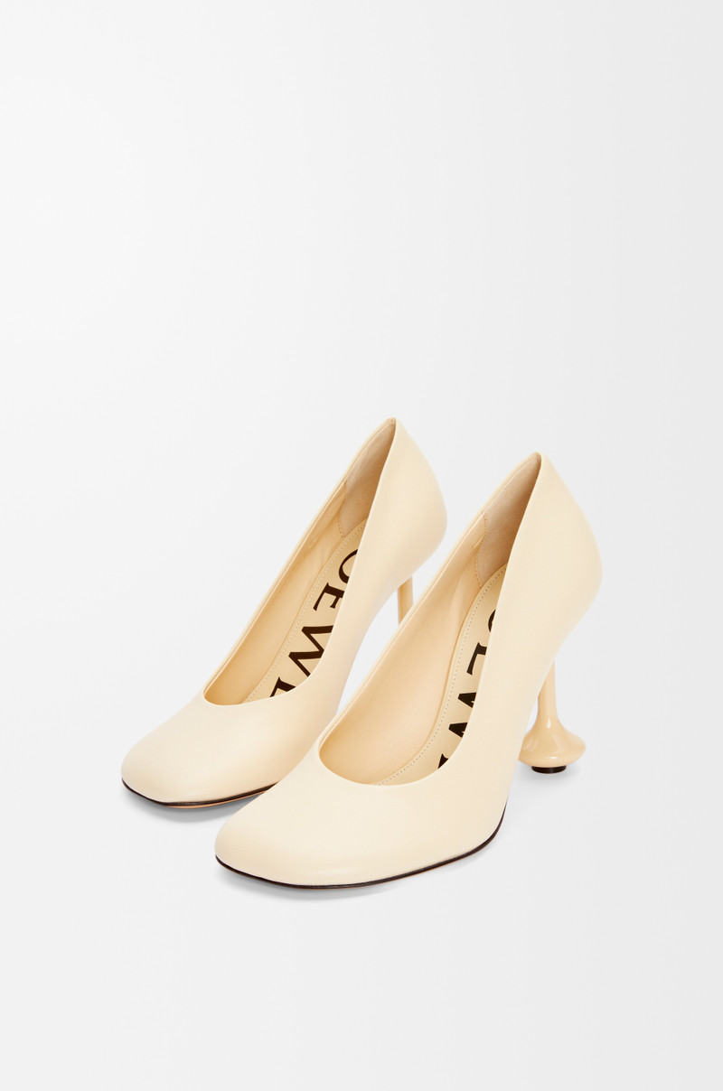 Toy pump in goatskin 3