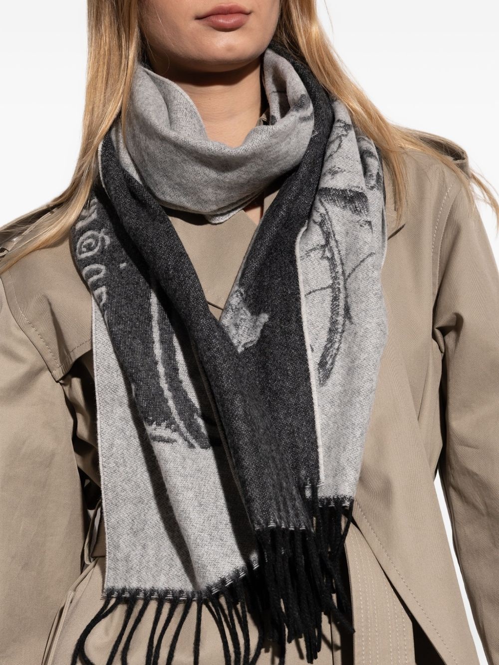 fringed logo-print scarf - 4