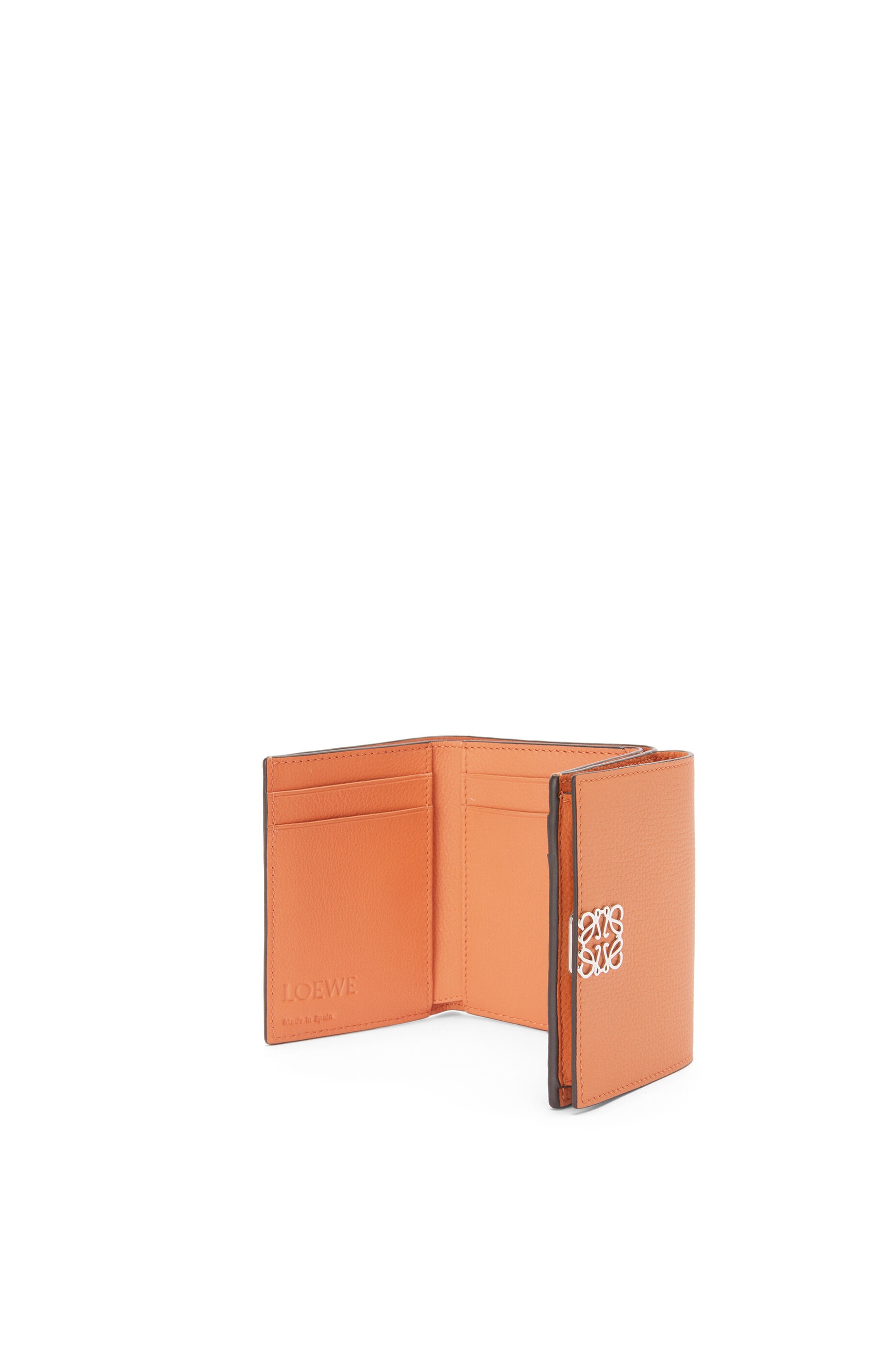Anagram trifold wallet in pebble grain calfskin - 6