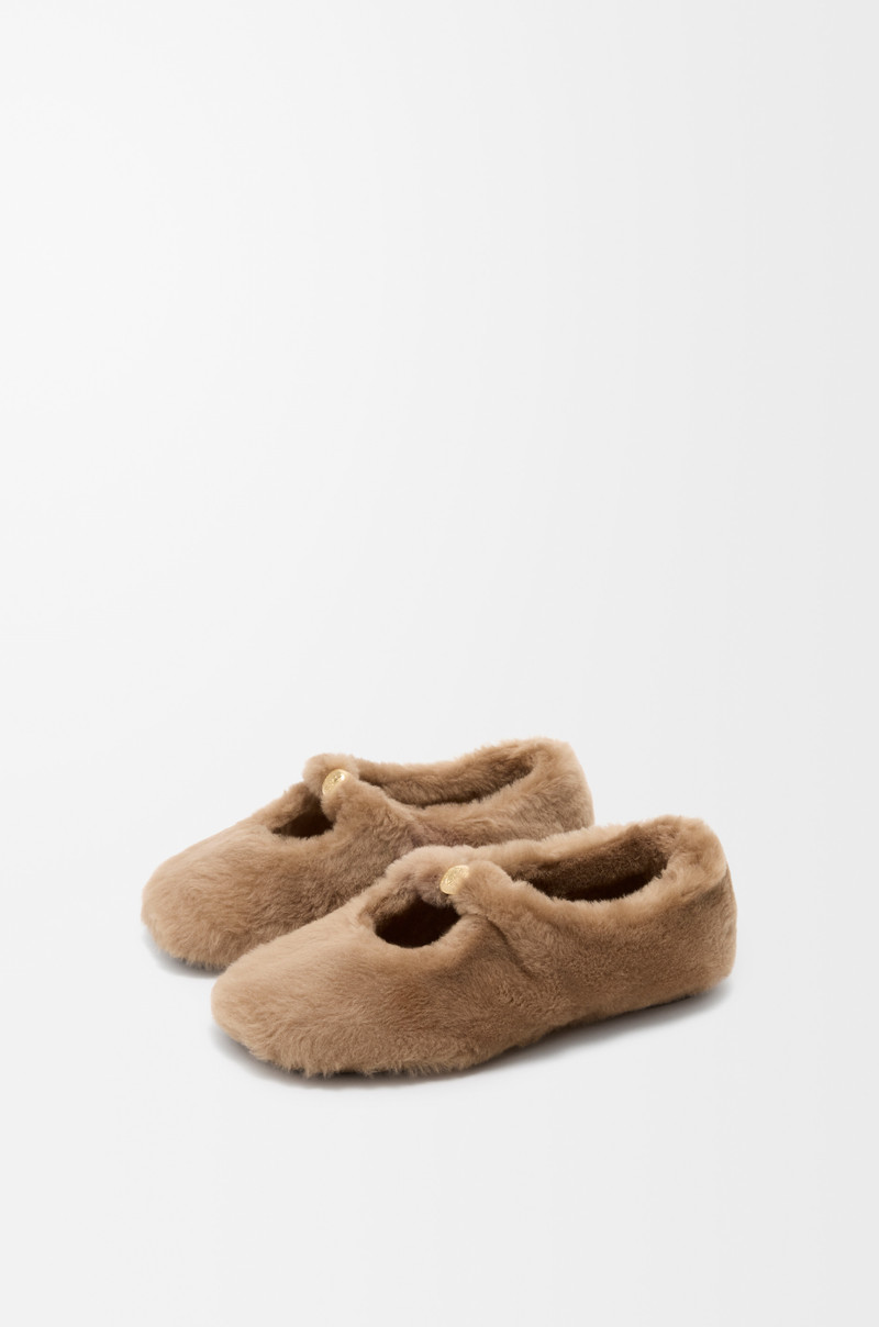 Loewe Pebble Soft ballerina in shearling outlook