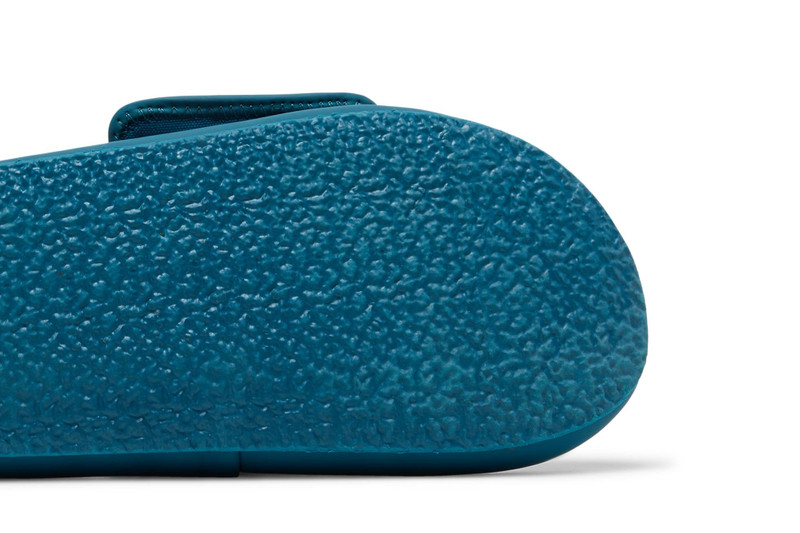 Yeezy Wmns Season 7 Neoprene Slide 'Aqua' 5