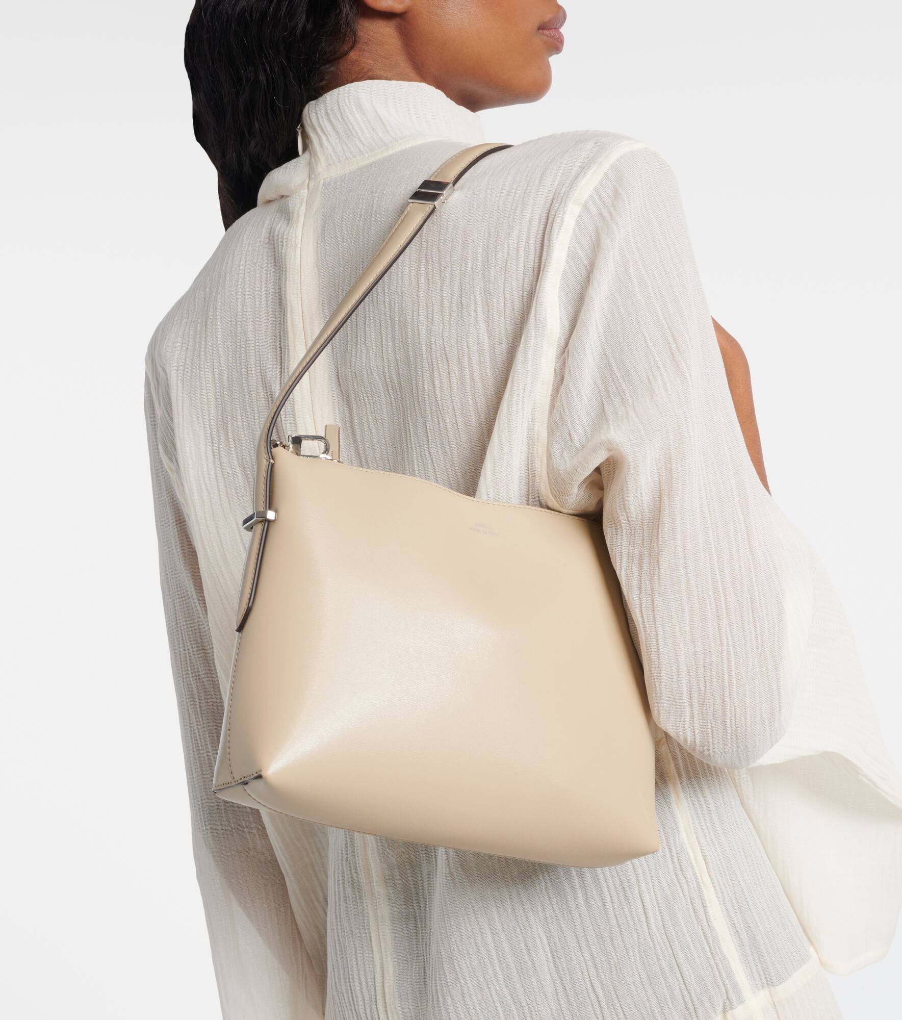 Scoop leather shoulder bag - 7