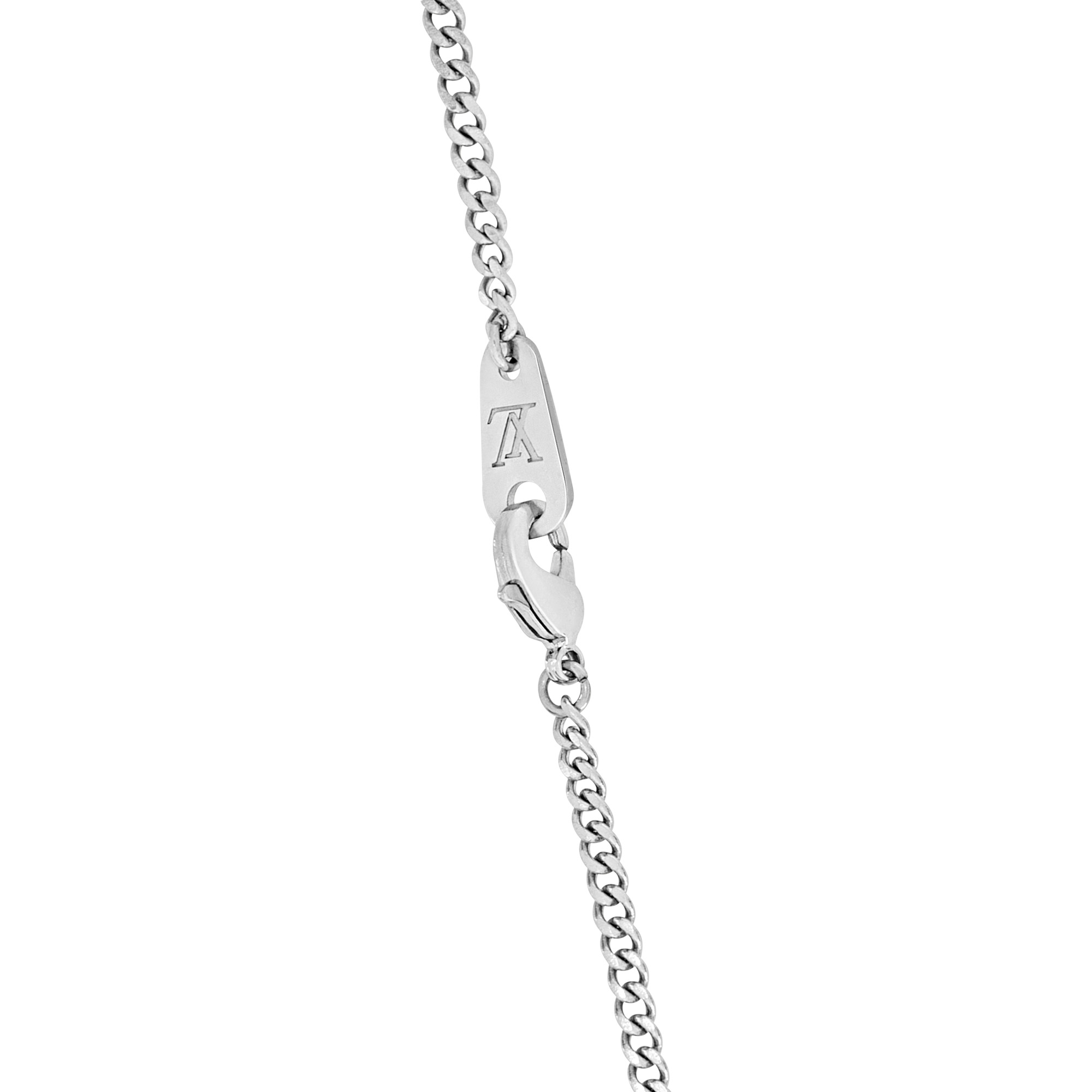 LV Award Pendant 3
