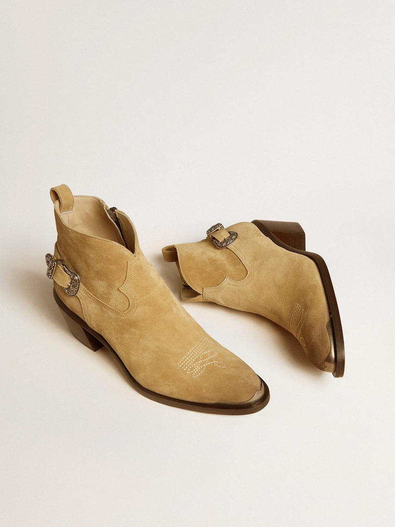 Golden Goose Patty ankle boots in sand-colored waxed suede outlook