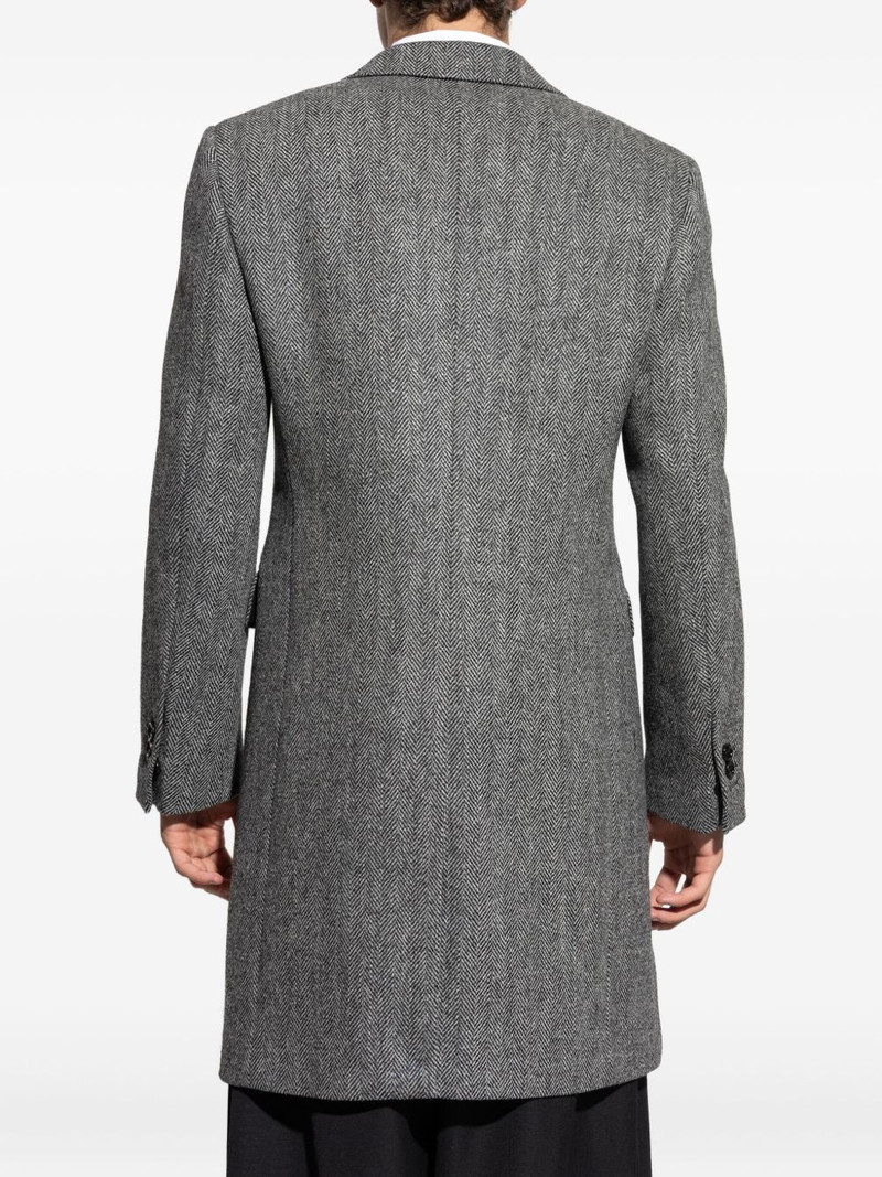 single-breasted herringbone coat 4