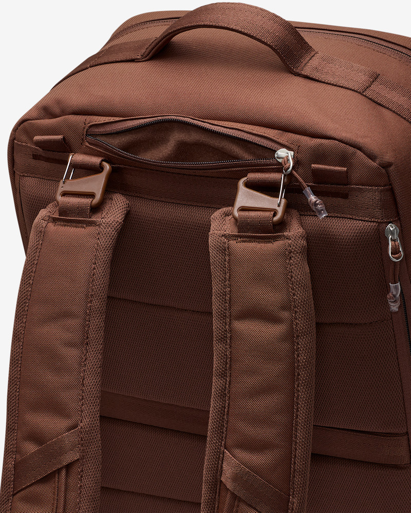Nike Utility Elite Backpack (37L) 11