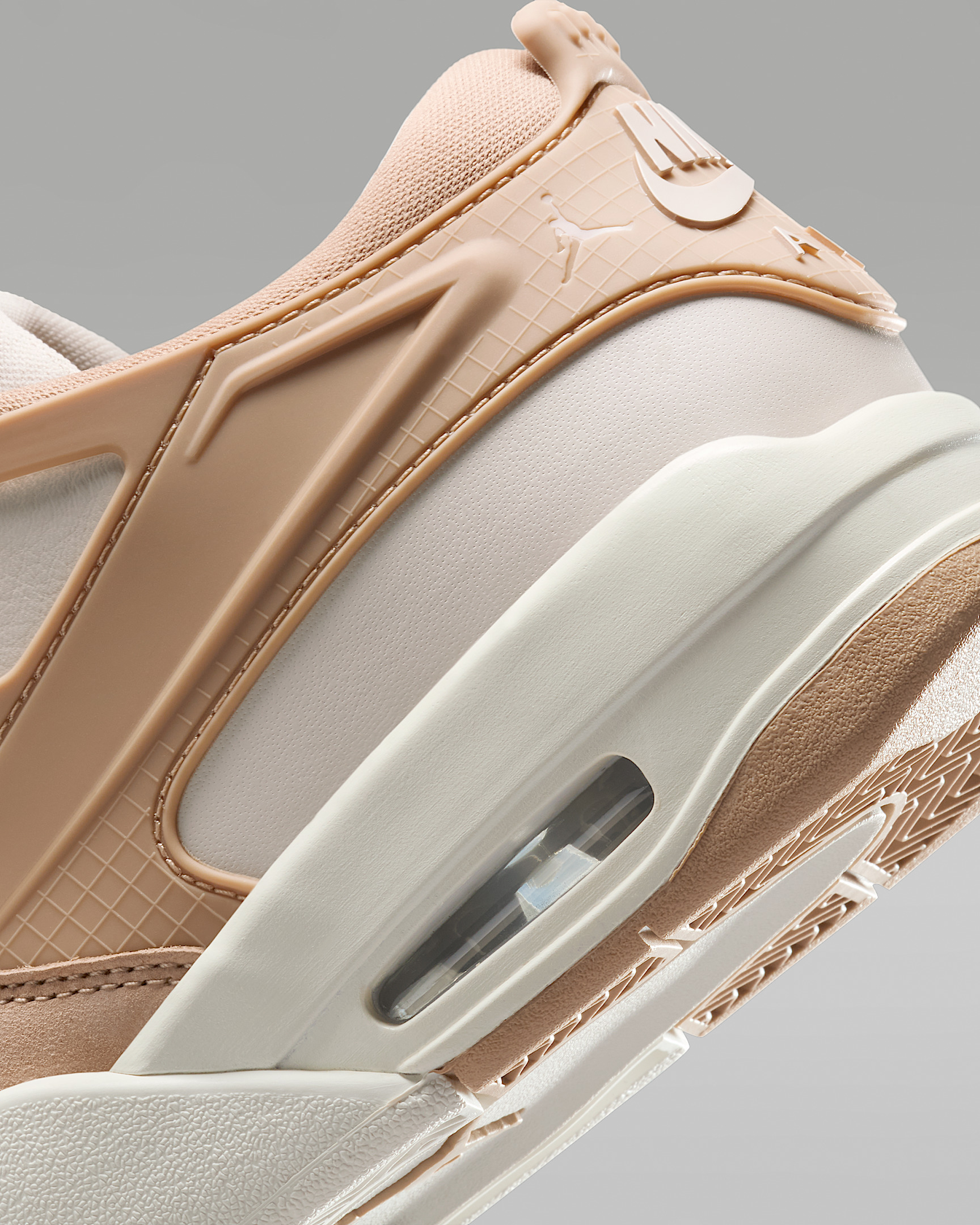 Air Jordan 4 RM Women's Shoes - 8