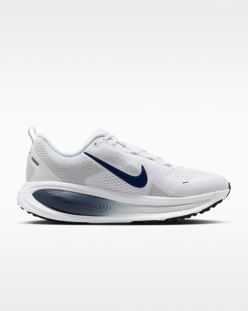 Nike Vomero 18 Women's Road Running Shoes 3