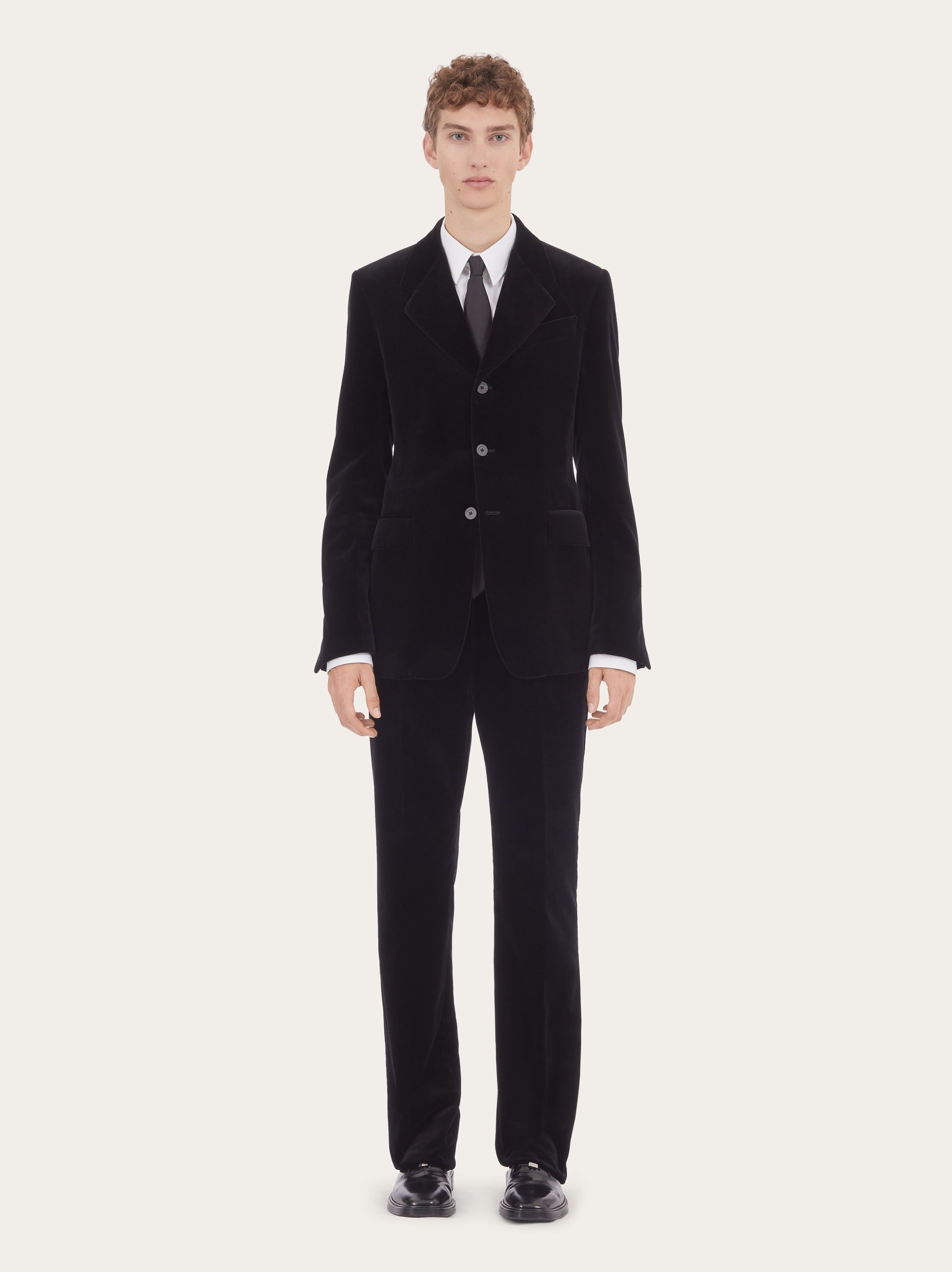 Velvet single breasted suit - 4