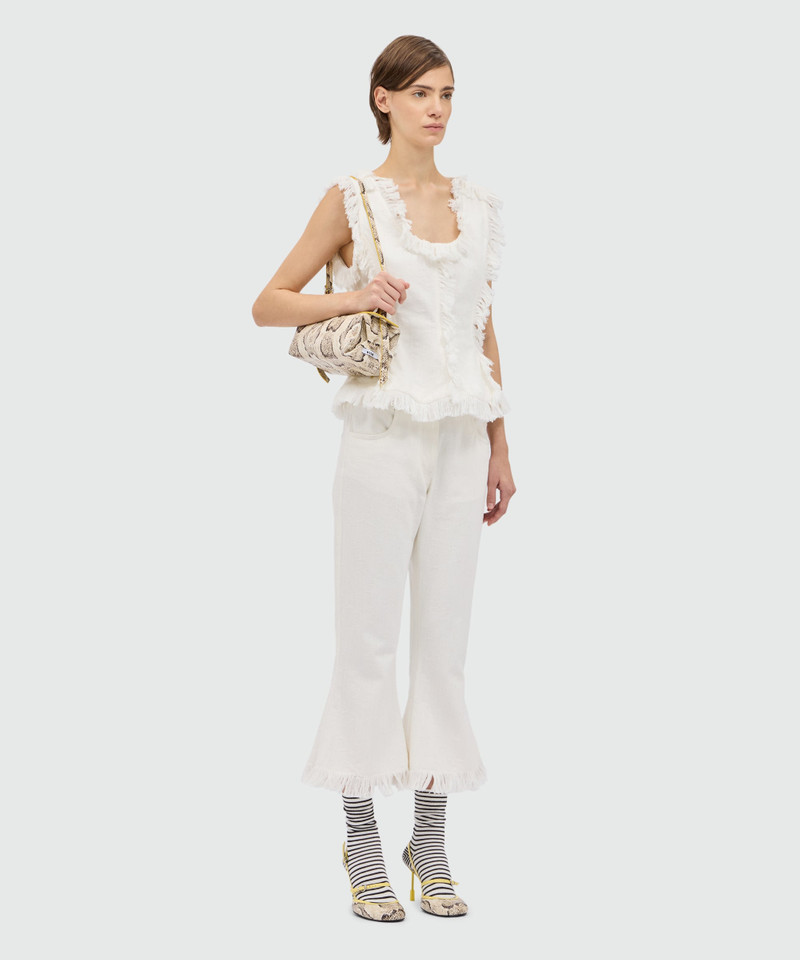 White frayed raw cotton flare Capri trousers. 4