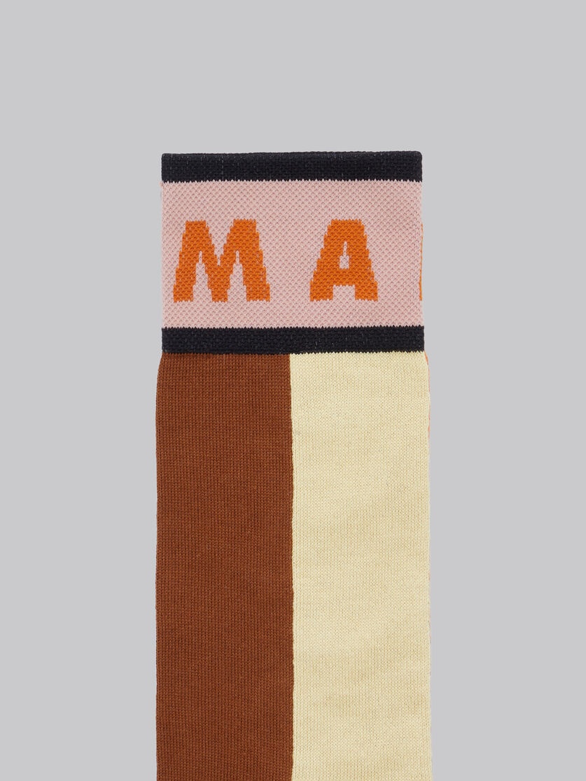BROWN COLOUR-BLOCK COTTON SOCKS - 3