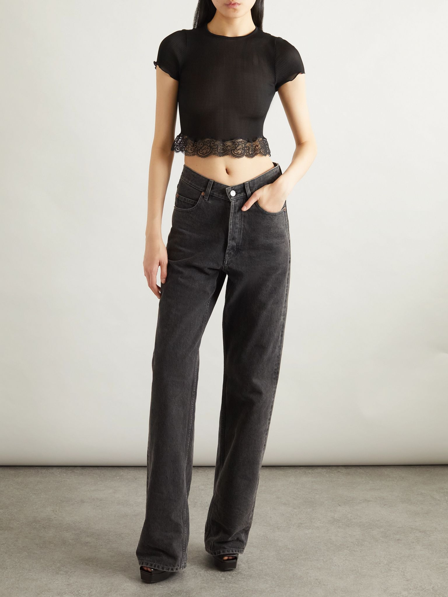 Cropped lace-trimmed ribbed silk top Black - 2