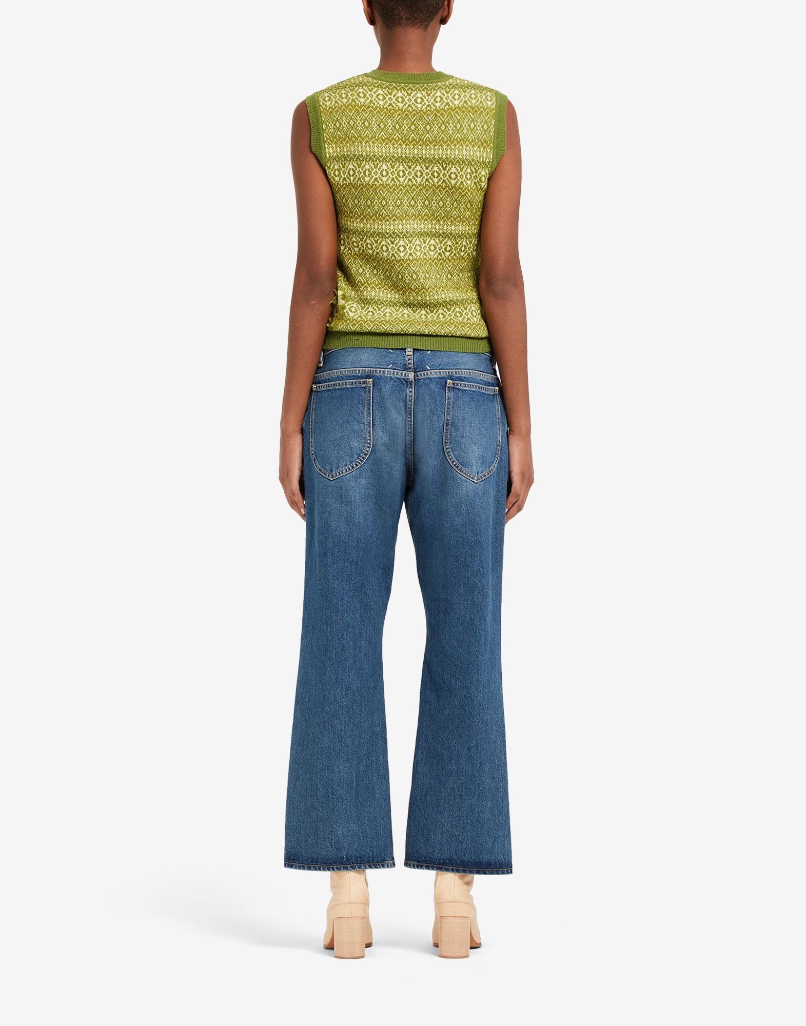 Sleeveless V-neck jumper - 4
