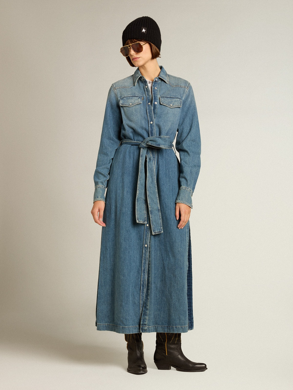 Women's shirt dress in denim with belt - 2
