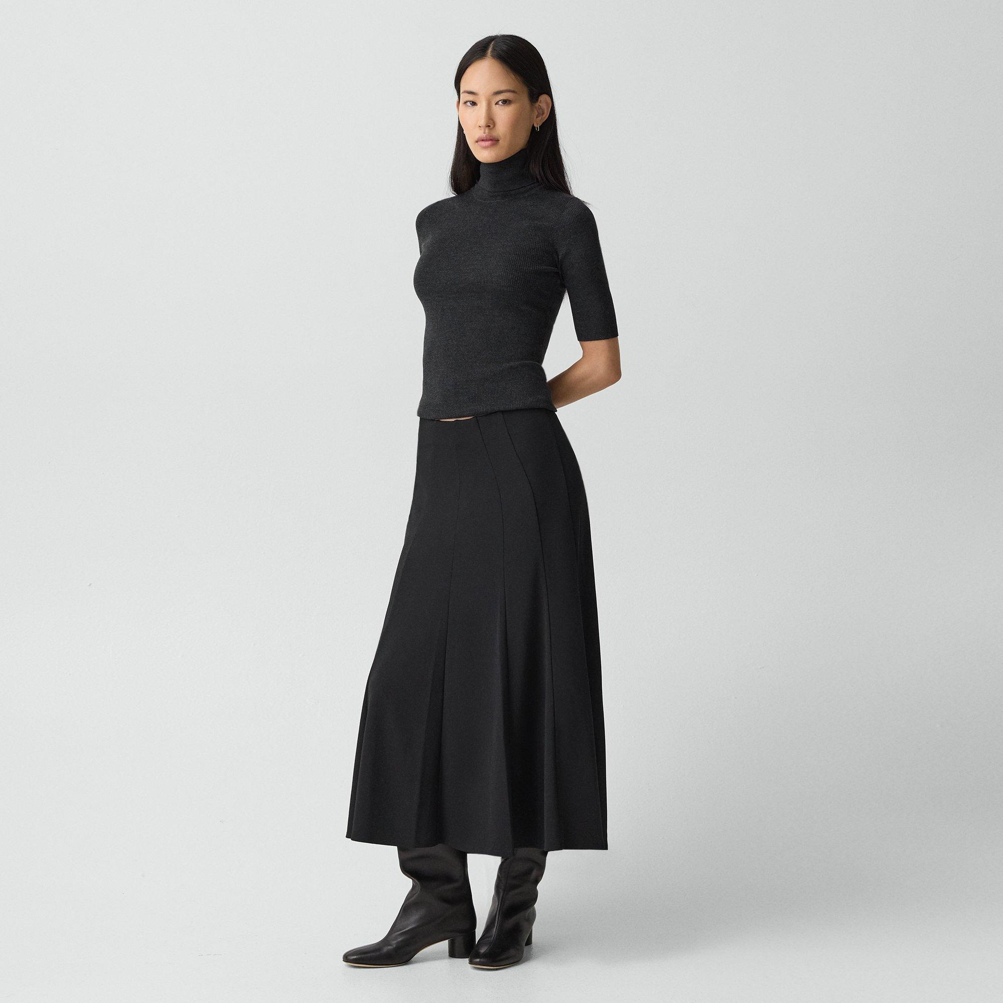 Fluted Seam Skirt in Crepe Jersey - 3