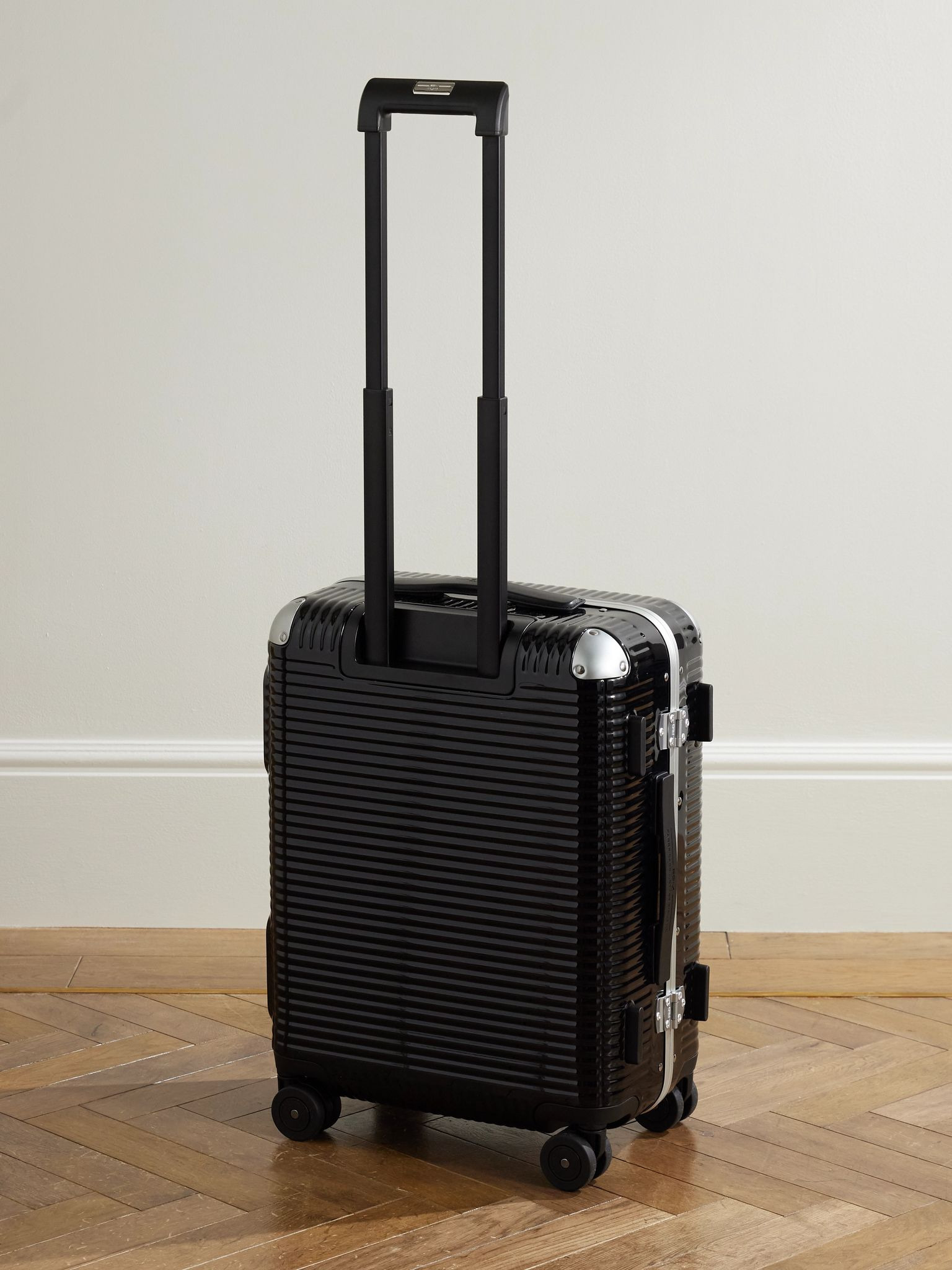 Bank Light 55cm Leather-Trimmed Polycarbonate Spinner Suitcase Black - 4