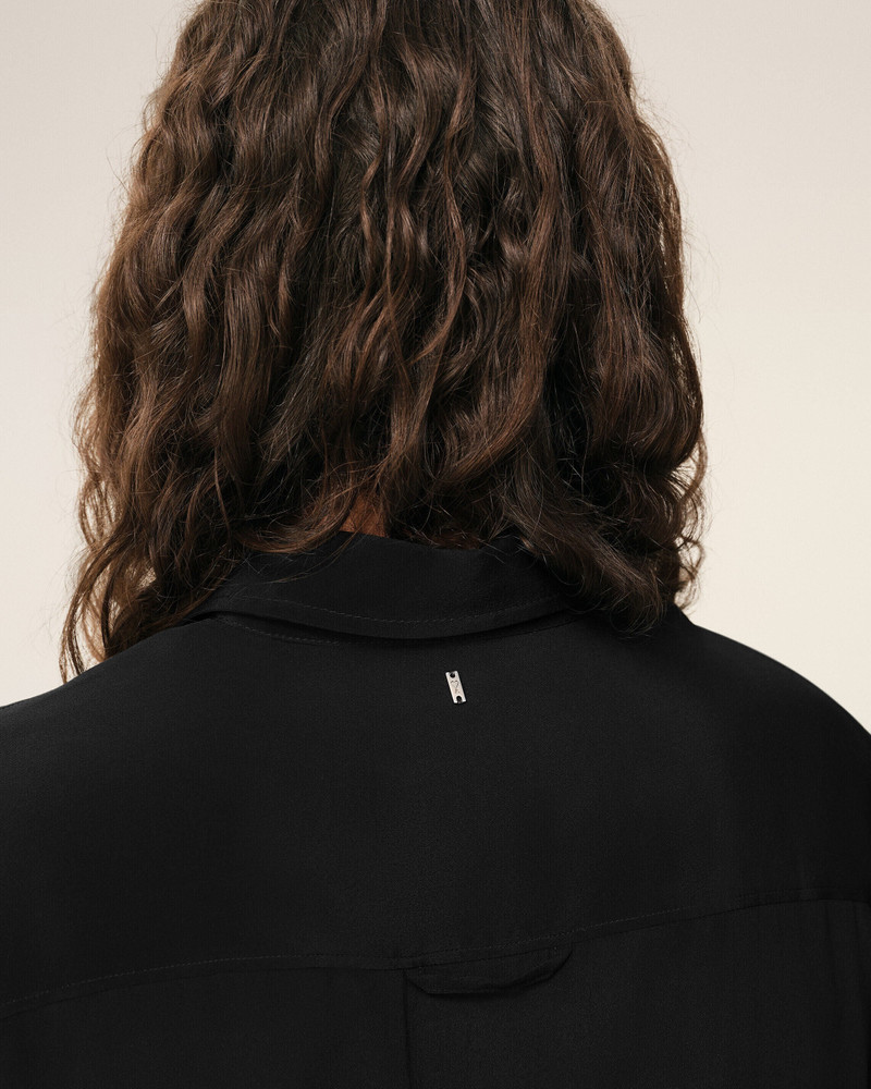 BLACK BLENDED SILK SHARP COLLAR ADJUSTED SHIRT 4