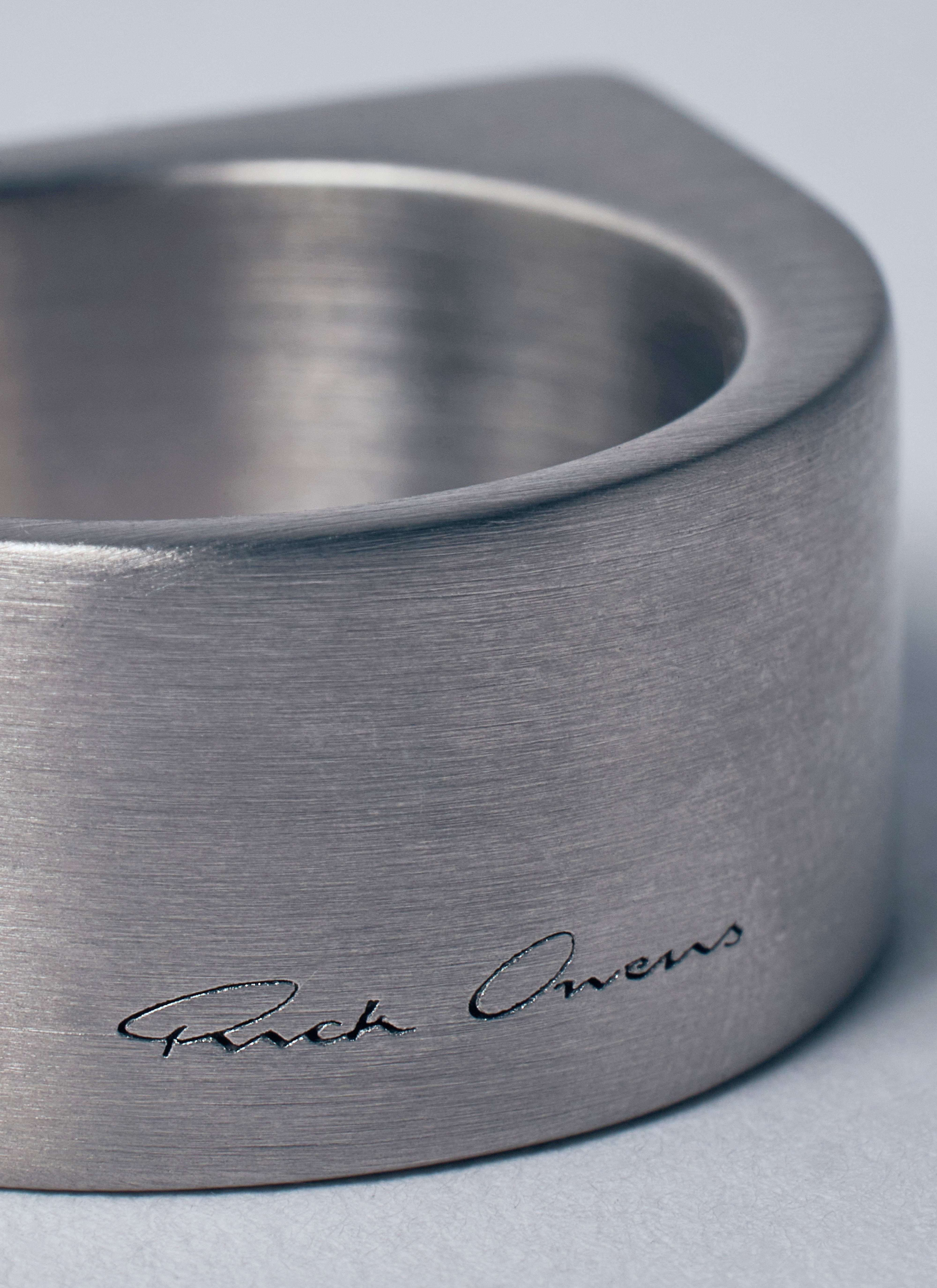 Rick Owens Women Etched Beveled Ring - 7