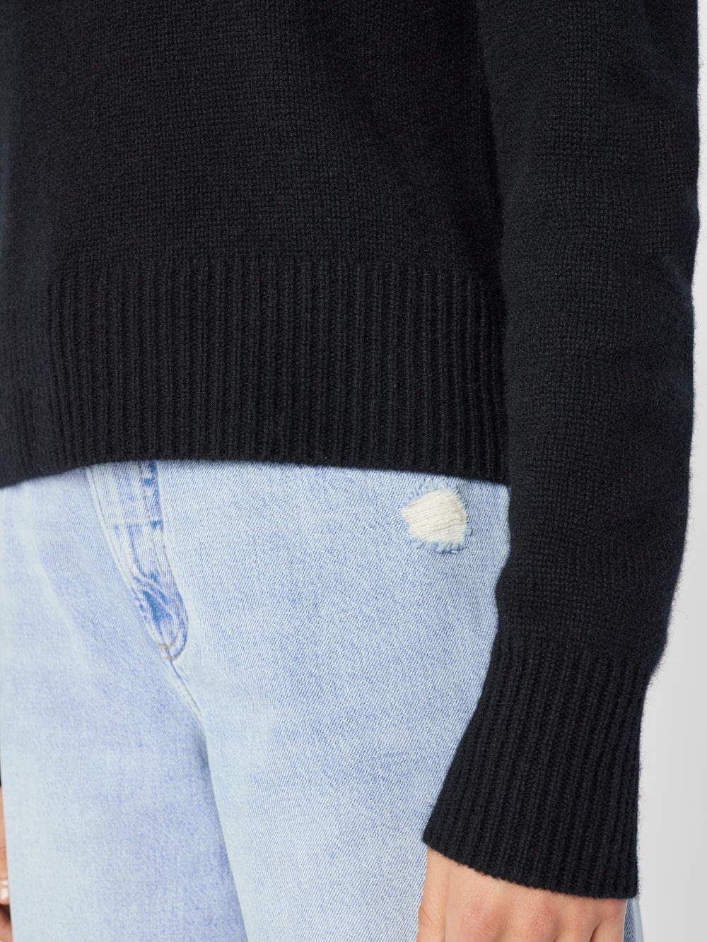 Cashmere Clean Crew in Noir - 6