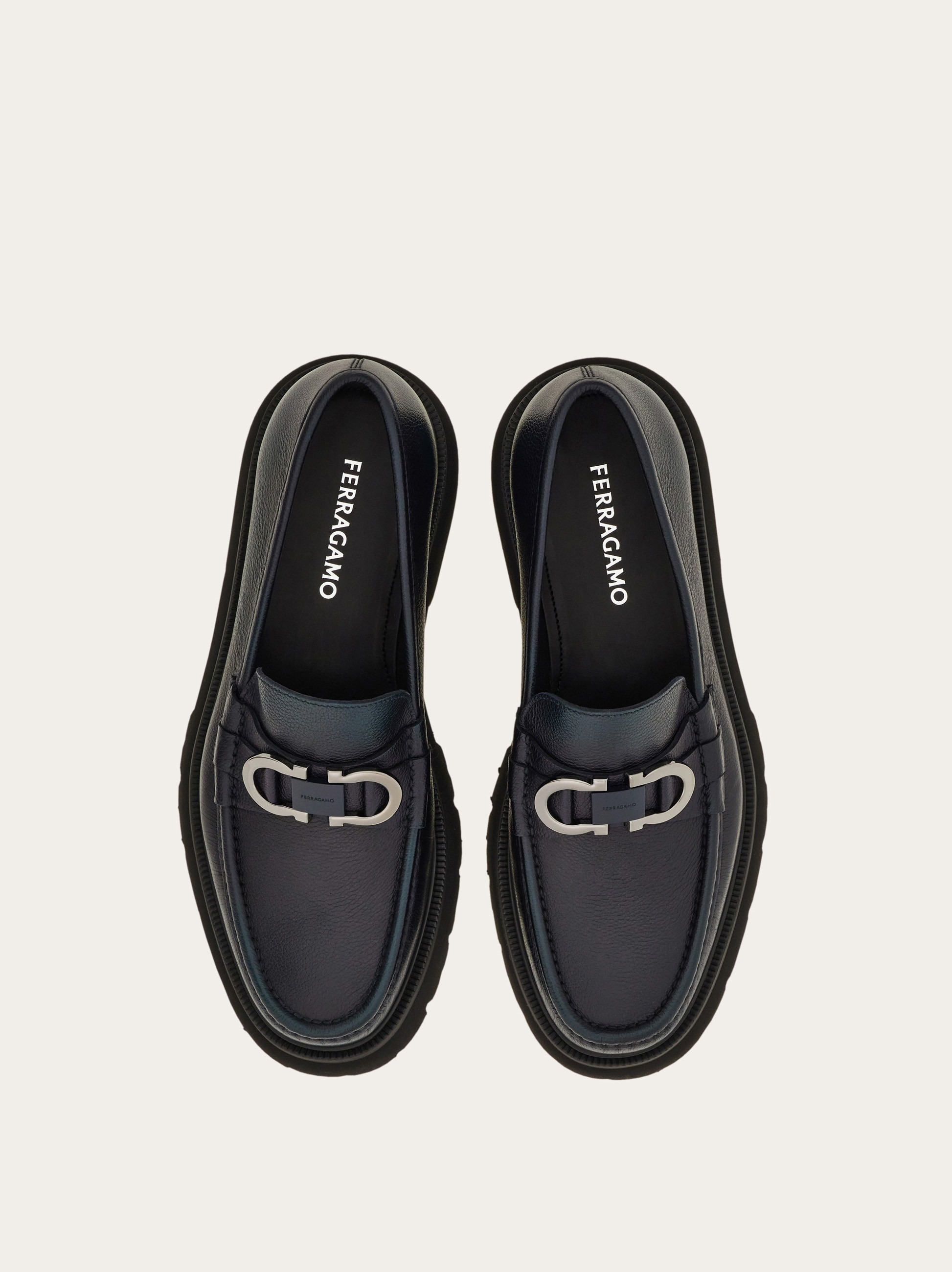 Moccasin with Gancini ornament - 3