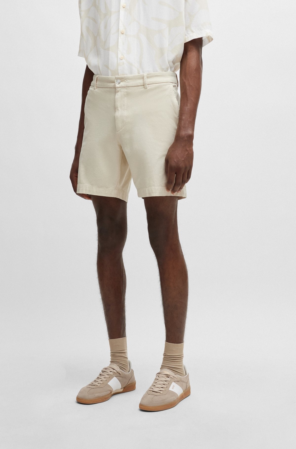 REGULAR-FIT REGULAR-RISE SHORTS IN STRETCH COTTON - 2